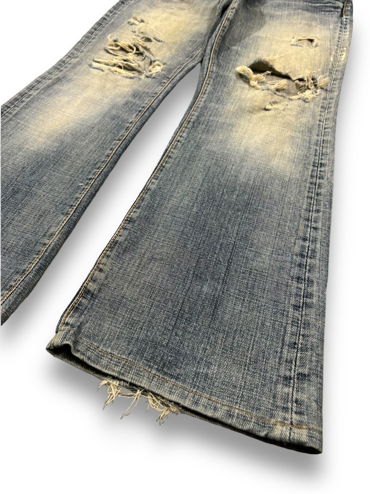 Tornado Mart Vintage Japanese Brand Mud Wash Flare Destroyed Grunge Jeans Size US 30 / EU 46 - 10 Thumbnail