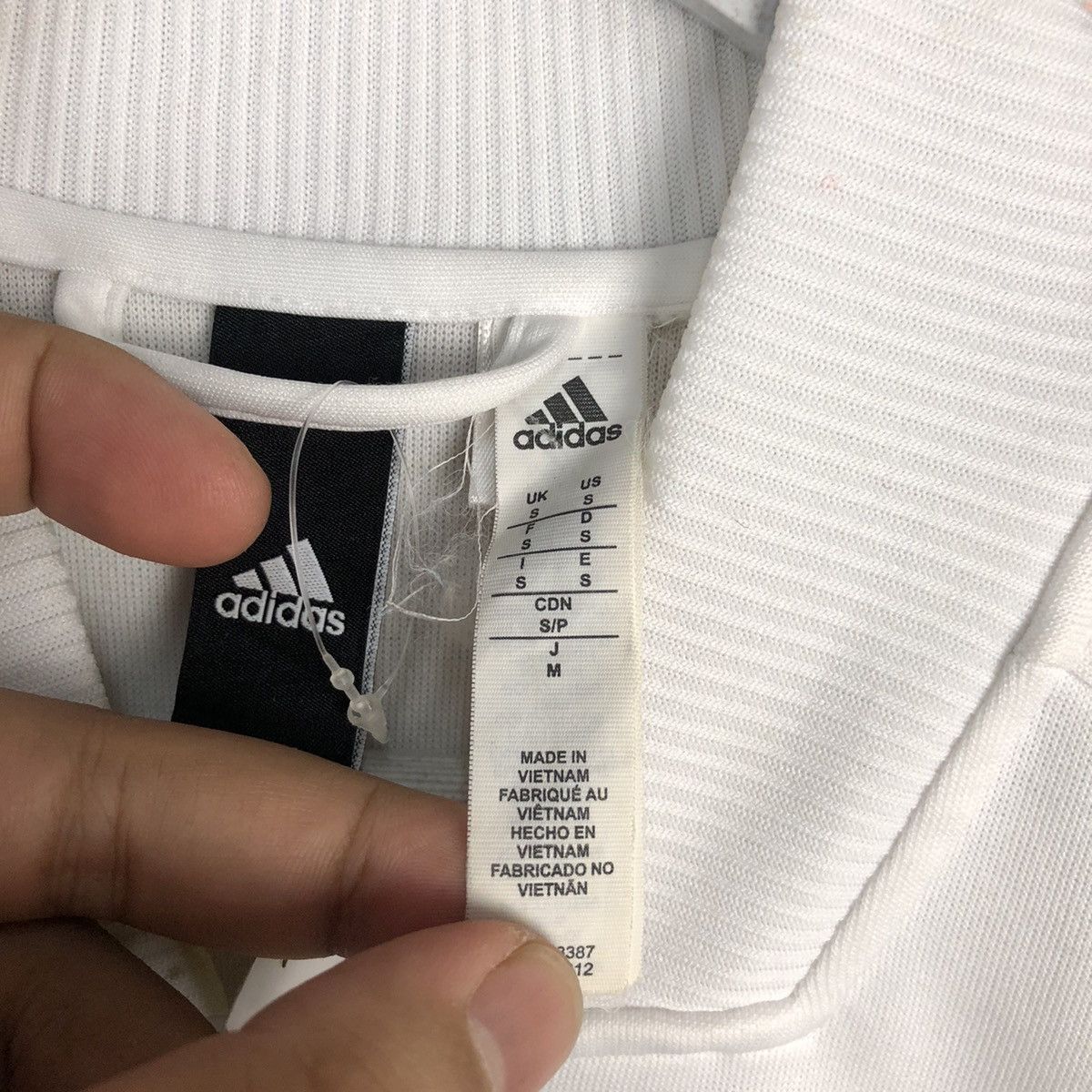Adidas Adidas White Sweatshirt #A251 Size US M / EU 48-50 / 2 - 11 Thumbnail