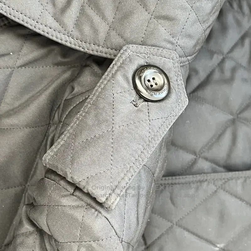 Burberry Burberry Black Quilted Winter Coat for Women. Size S / US 4 / IT 40 - 4 Thumbnail