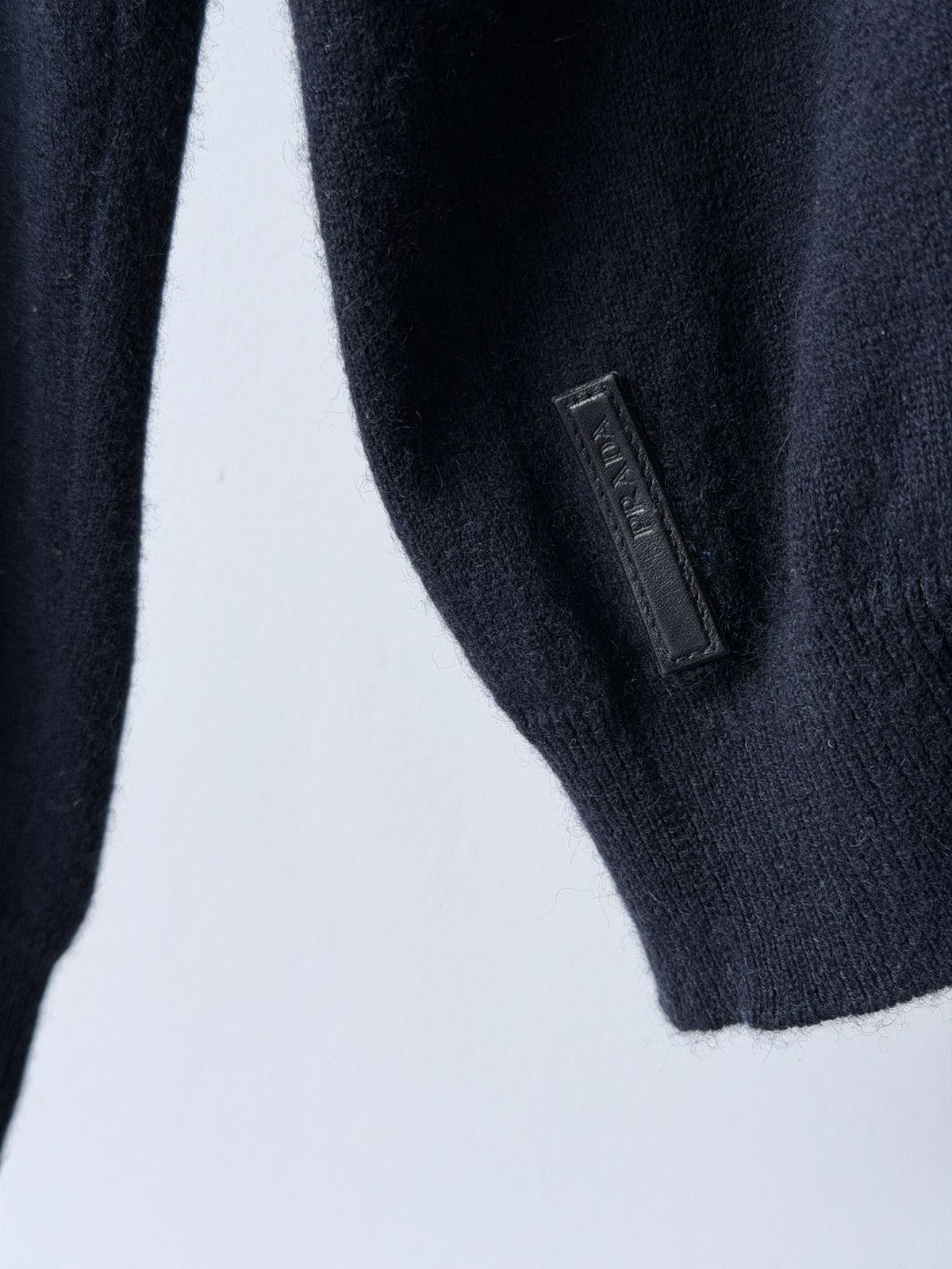 Prada Prada Navy Blue Cashmere Sweater Size US M / EU 48-50 / 2 - 4 Thumbnail