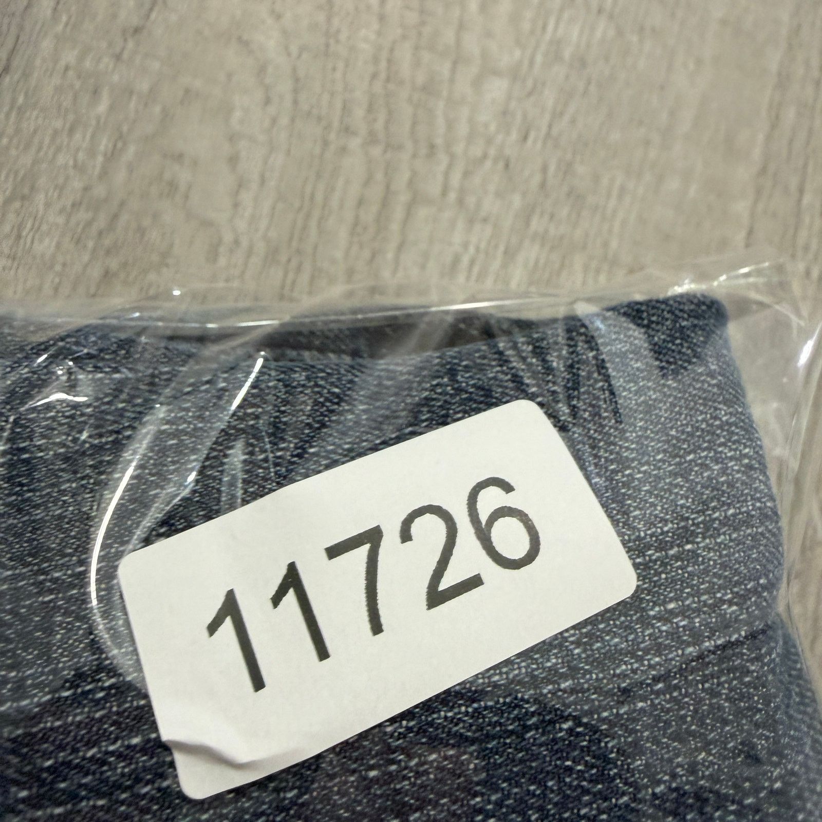 Levi's Vintage Levis 569 Loose Straight Jeans Men's 36x34 Faded Size US 36 / EU 52 - 15 Thumbnail