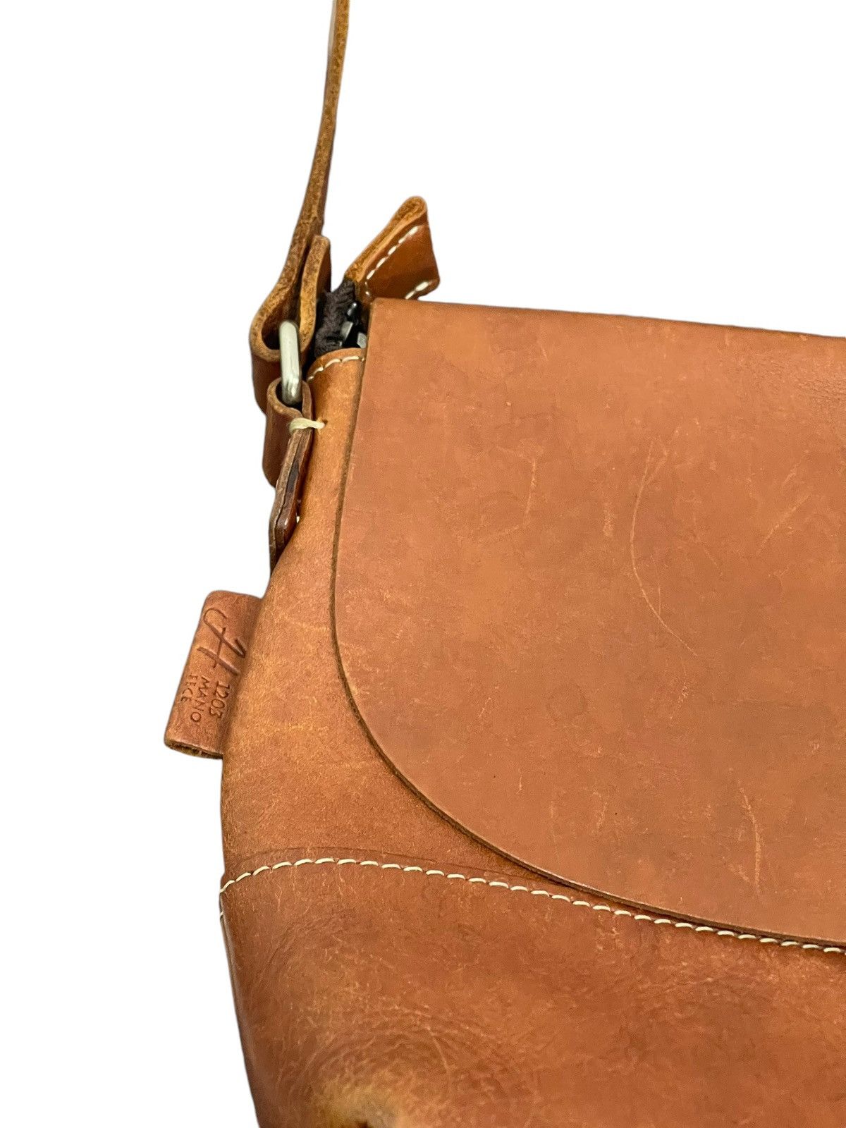 Japanese Brand Full Leather Patina 1203 Mano Fece Cross Body Bag 1🟩2 Size ONE SIZE - 10 Thumbnail
