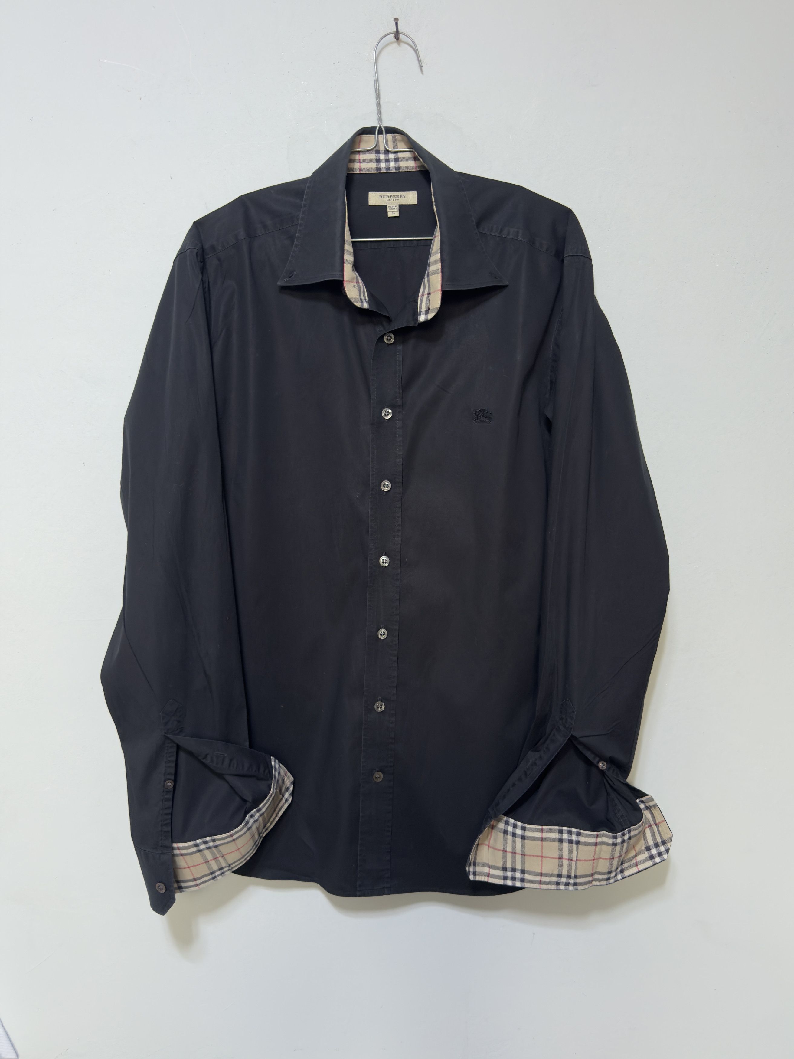 Burberry 🔥 novacheck cuff and collar Burberry london shirt black L Size US L / EU 52-54 / 3 - 2 Thumbnail