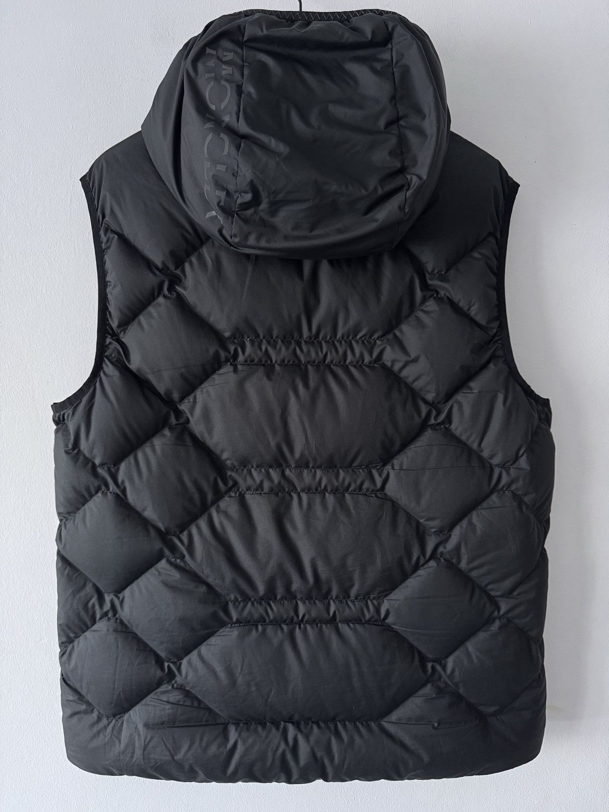 Moncler 🔥🔥 Moncler Atik Hooded Quilted Vest Size US XL / EU 56 / 4 - 2 Thumbnail