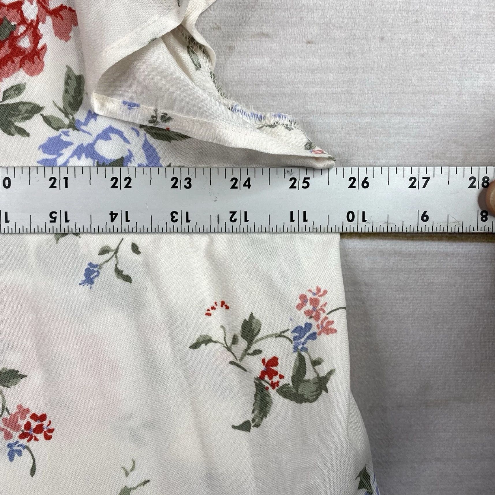 Vintage VINTAGE Angels Forever Young Top Womens 2X Cream Floral Boho Flowy Rayon Smocked NWT Size XXL / US 16-18 / IT 52-54 - 7 Thumbnail