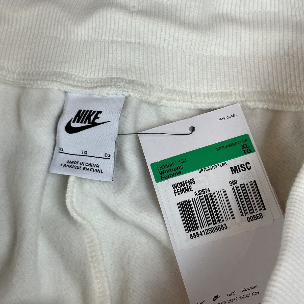 Nike Nike black swoosh jogger pants XL white streetwear Size US 36 / EU 52 - 3 Thumbnail