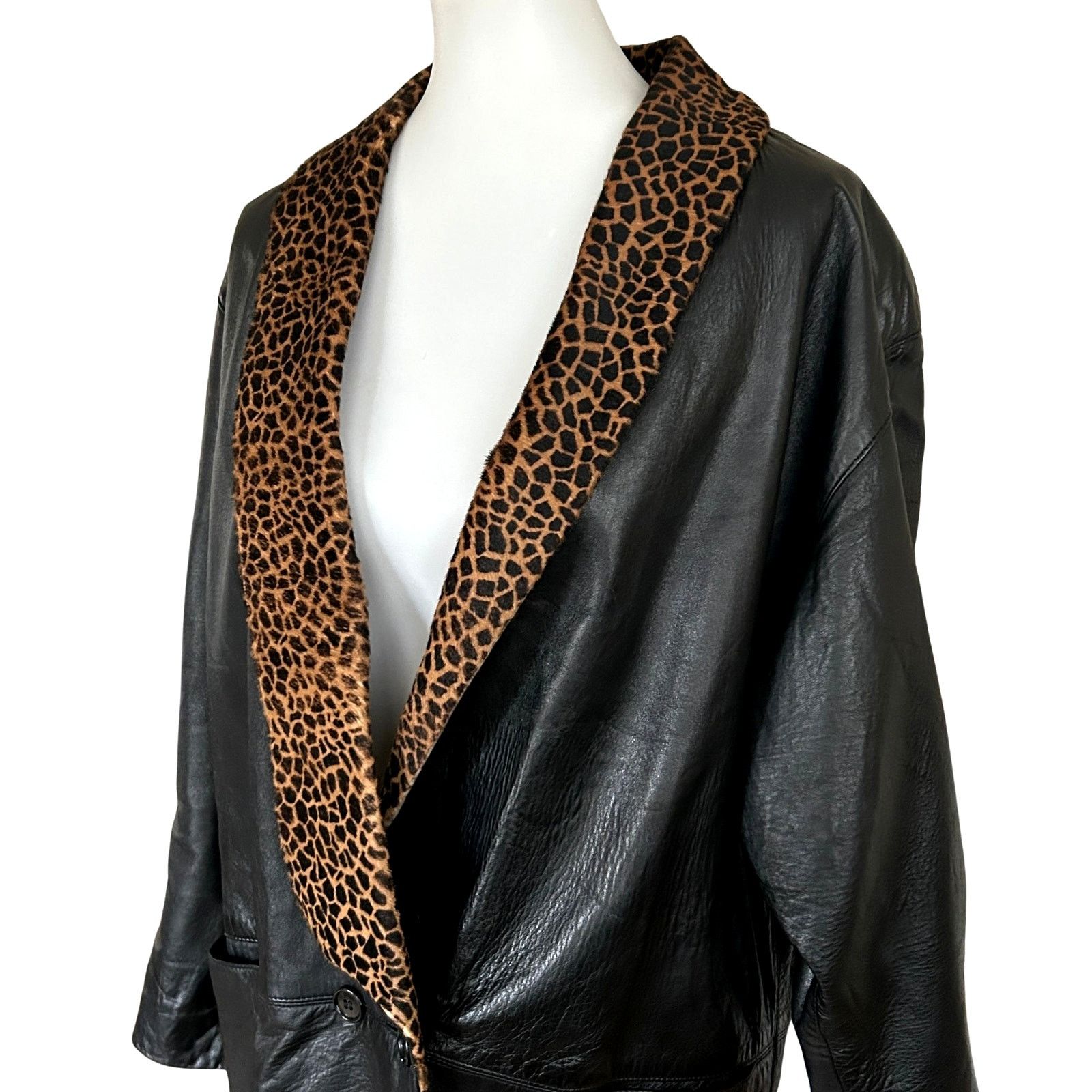 Vintage Vintage 1990s Black Leather Coat Pony Hair Collar Size M / US 6-8 / IT 42-44 - 2 Thumbnail