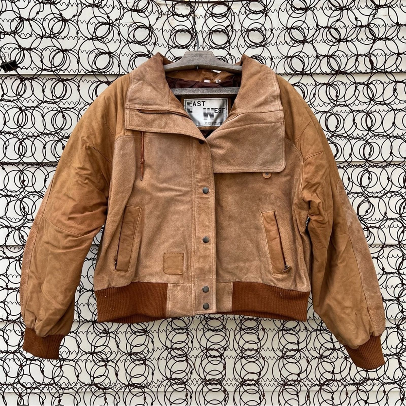 90s short suede leather bomber jacket L