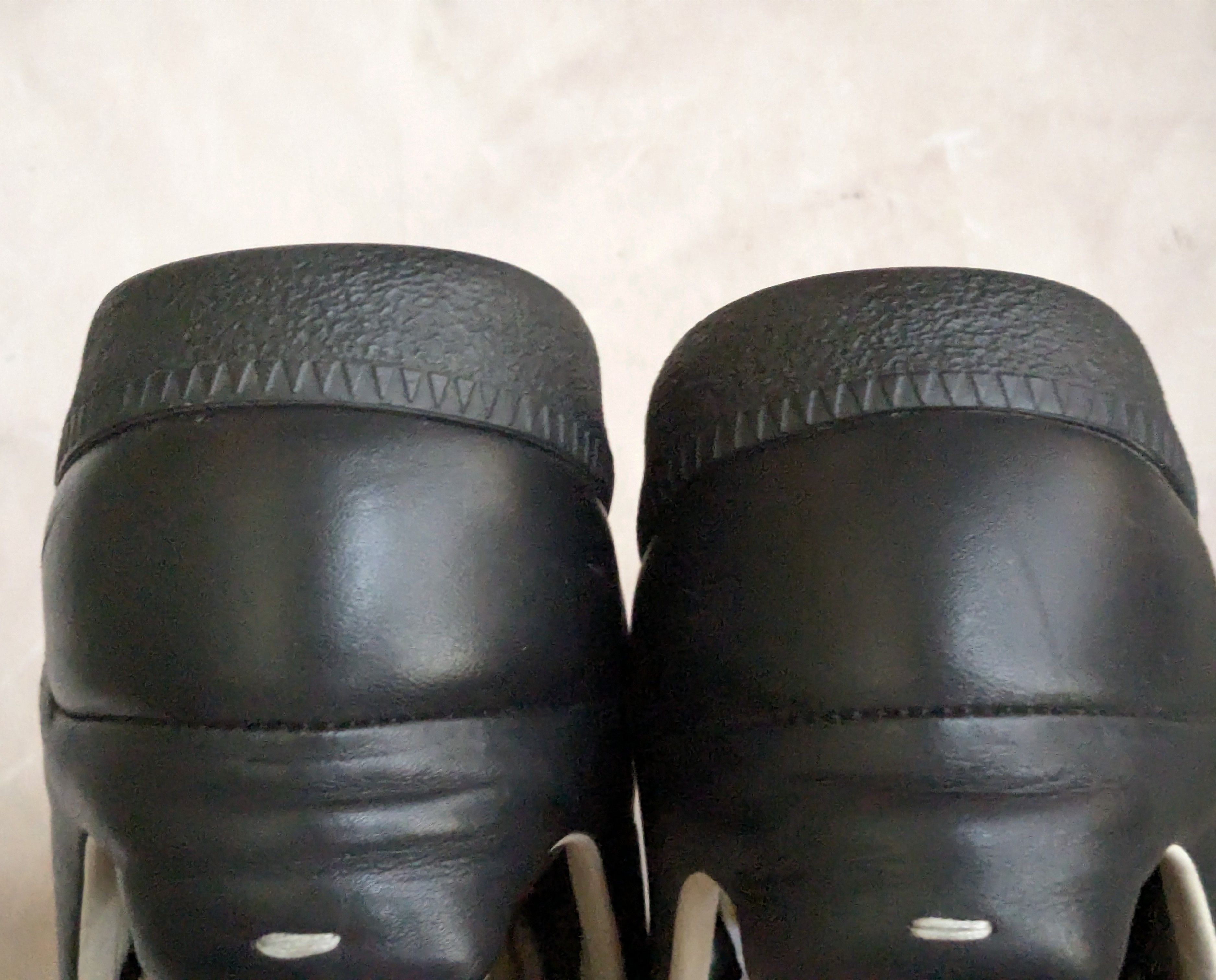 Maison Margiela Maison Margiela Future Black 9 42 Leather Low Tops Size US 9 / EU 42 - 14 Thumbnail