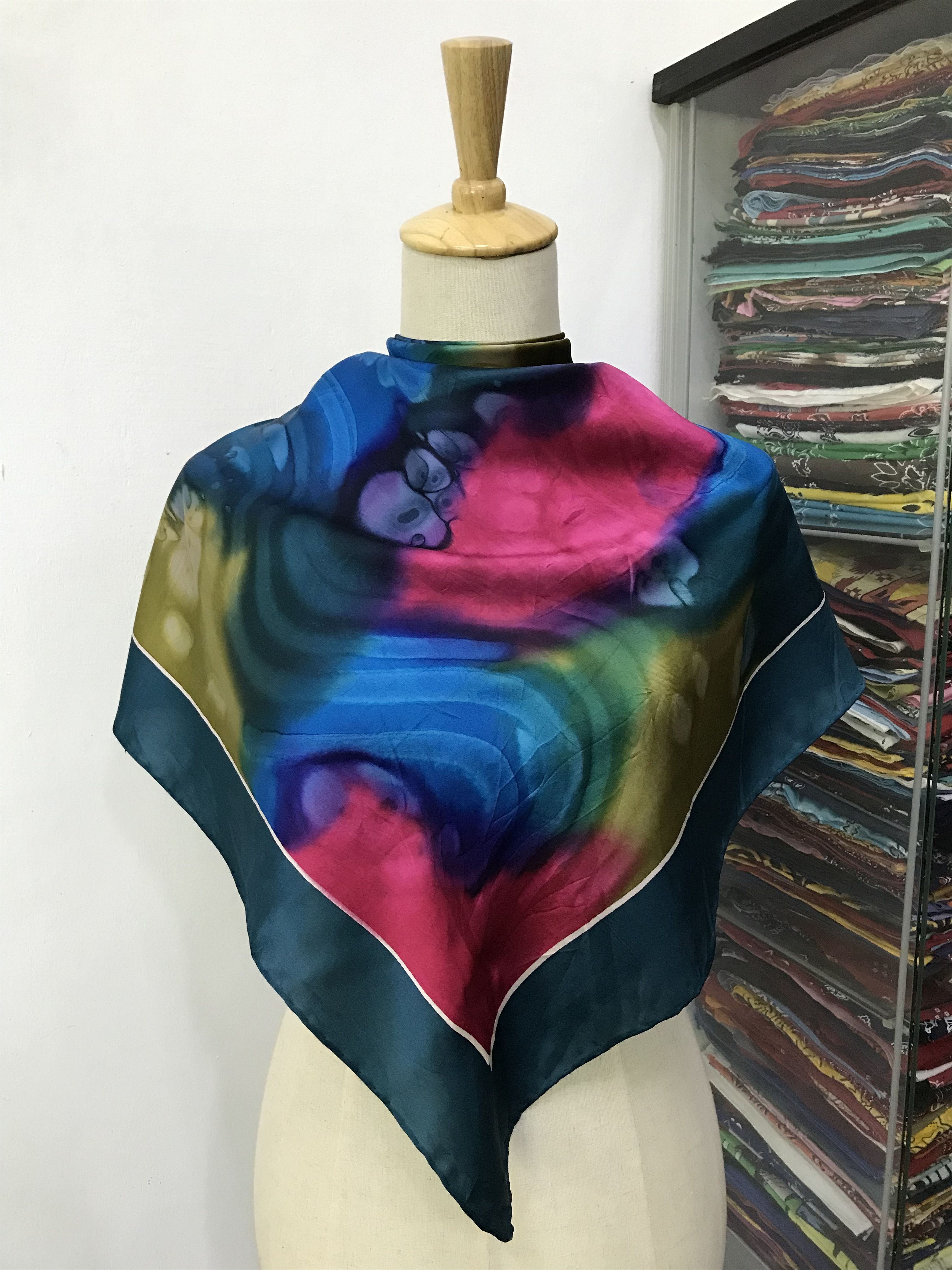 Vintage Vintage Silk Scarf Size ONE SIZE - 1 Thumbnail