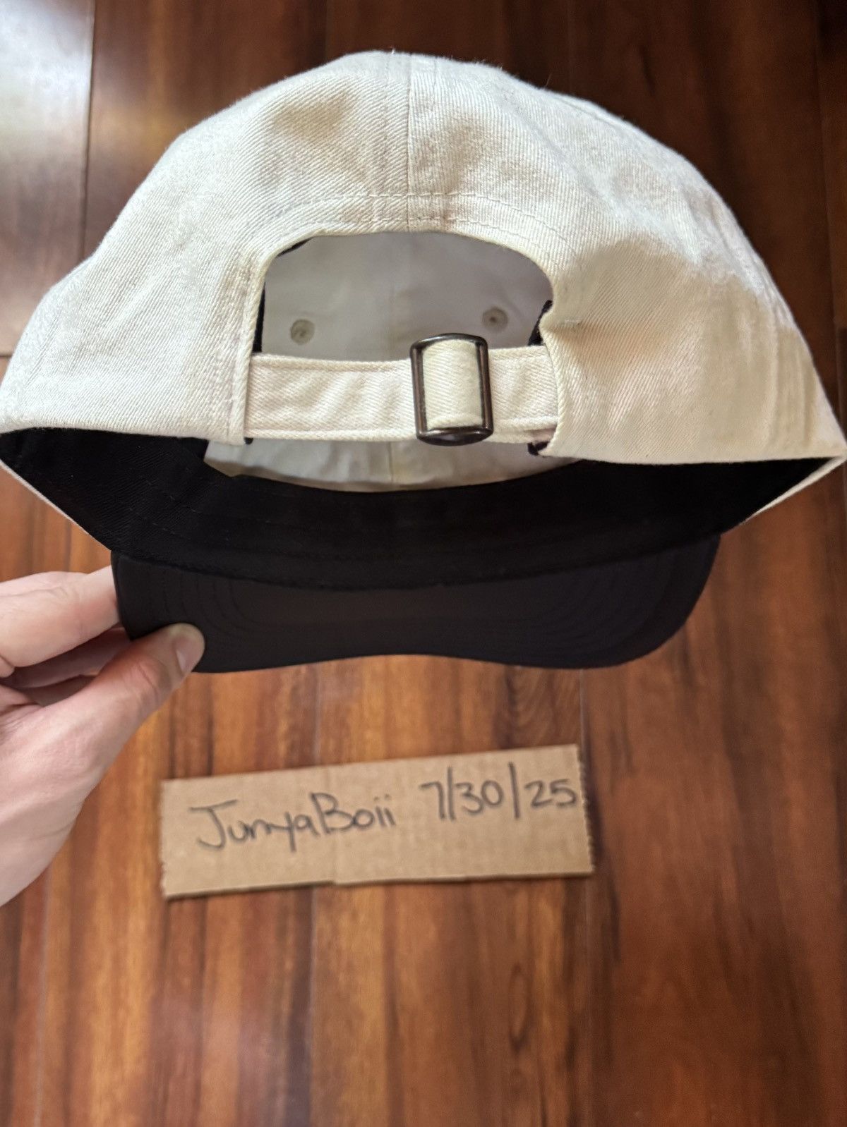 Supreme SUPREME LEATHER VISOR 6 PANEL HAT CAP WHITE SS21 Size ONE SIZE - 3 Thumbnail