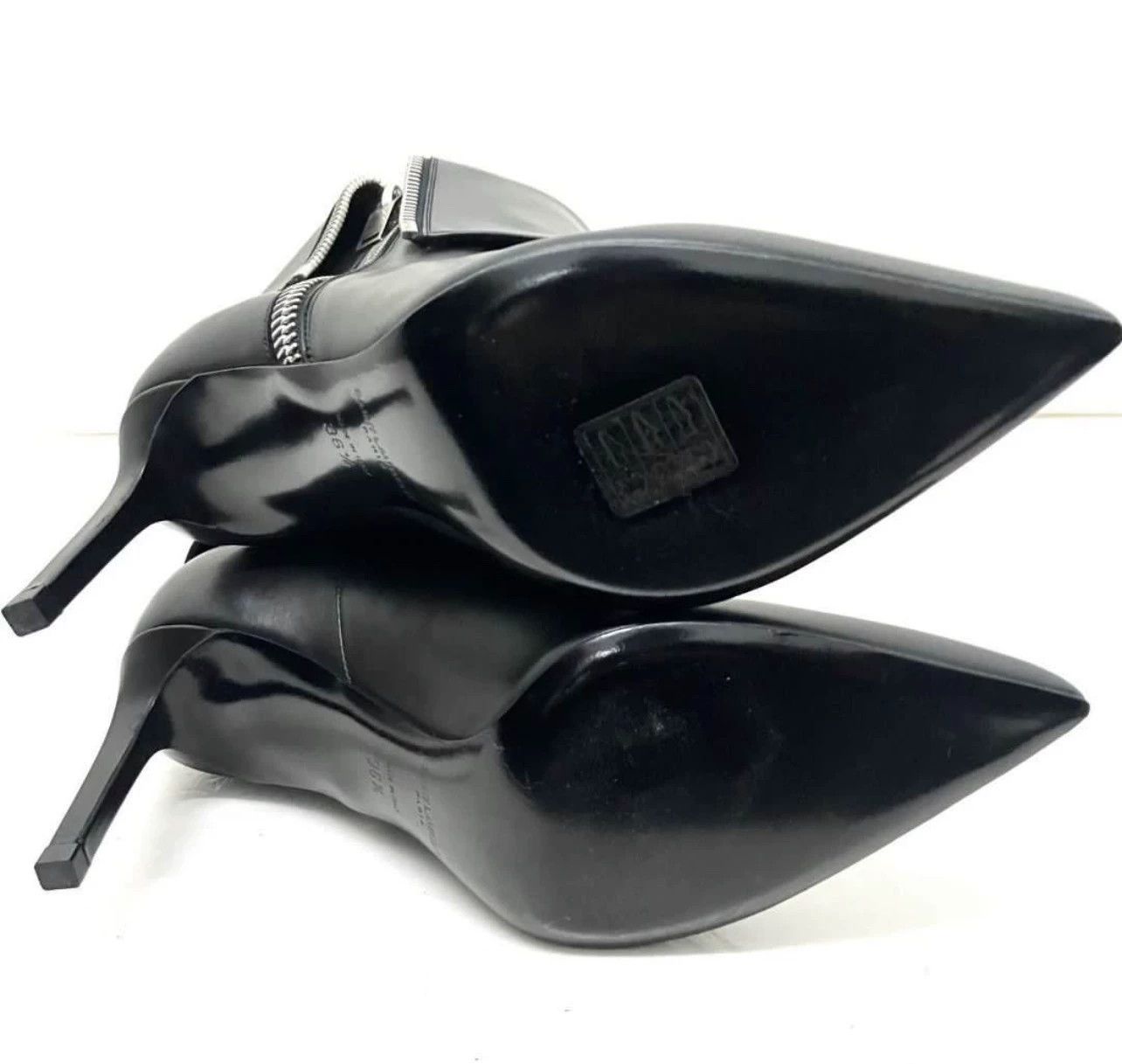 Saint Laurent Paris Authentic Saint Laurent (YSL) pointed-toe high-heeled boots Size US 6 / IT 36 - 4 Thumbnail