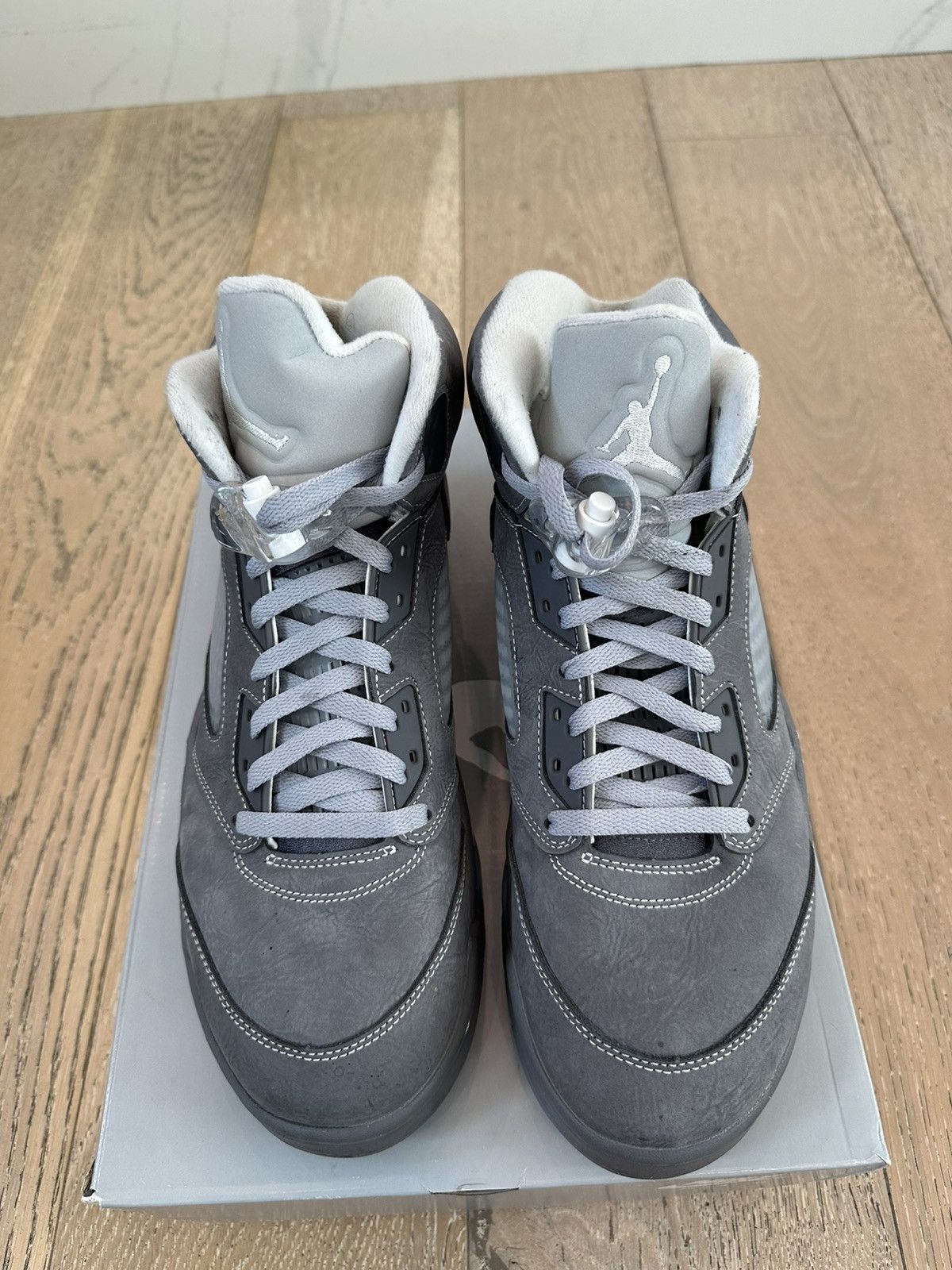 Jordan Brand Jordan 5 Retro Wolf Grey Size US 12 / EU 45 - 2 Thumbnail