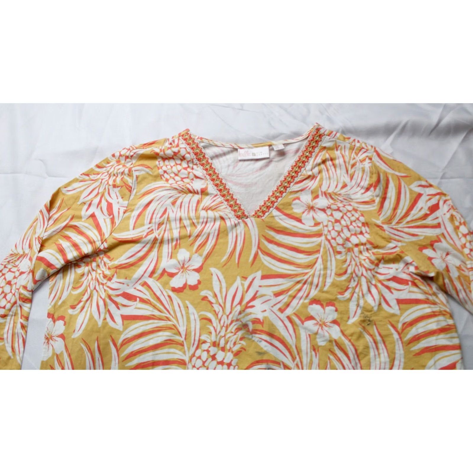 Vintage Belle By Kim Gravel Women's T-Shirt XL Yellow Pineapple Palm Trim V-Neck Bamboo See Pictures EH6 Bamboo 93% Rayon 7% Spandex Mens Womens Girls Boys Size XL / US 12-14 / IT 48-50 - 5 Thumbnail