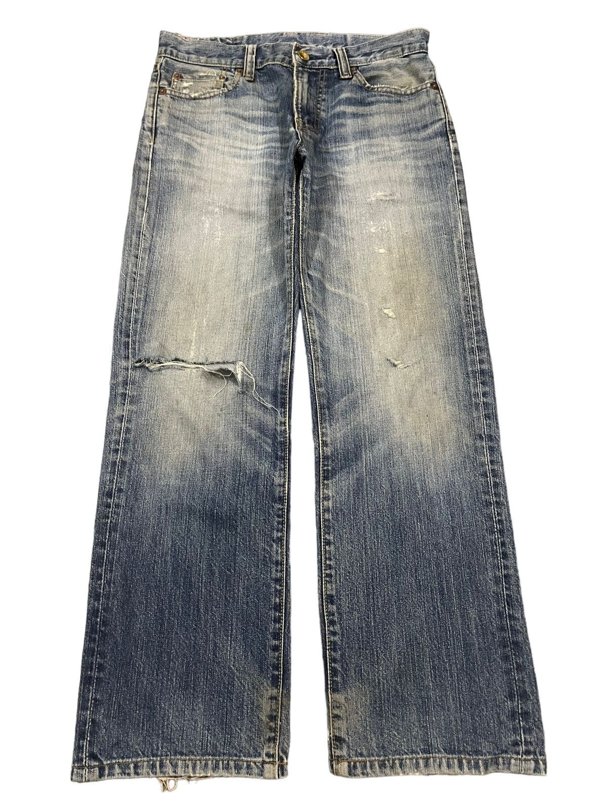 Uniqlo Vintage Japanese Uniqlo Blue Wash Distressed Style Jeans Size US 30 / EU 46 - 1 Thumbnail