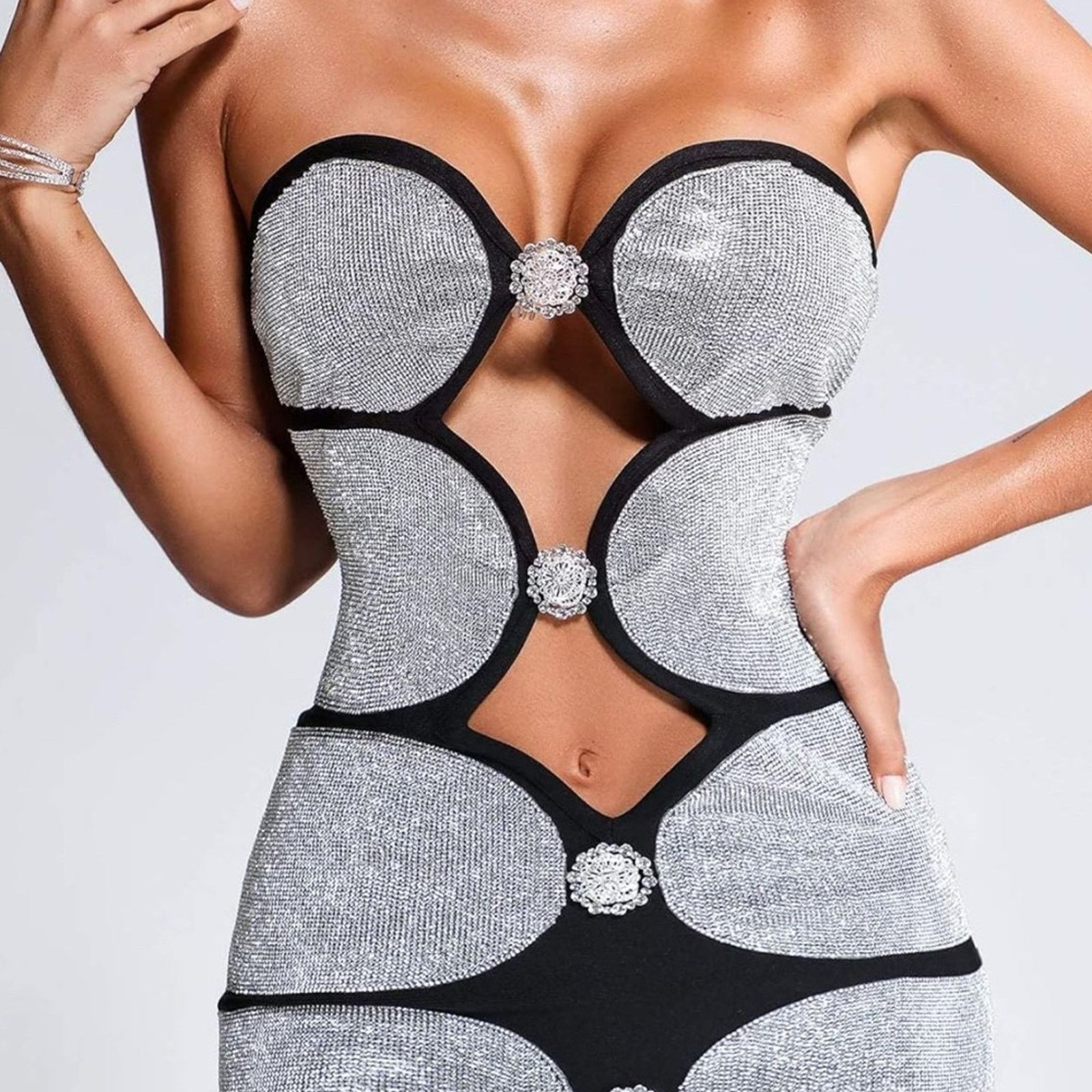 Other Glamorous Strapless Silver and Black Dress Size XS / US 0-2 / IT 36-38 - 4 Thumbnail