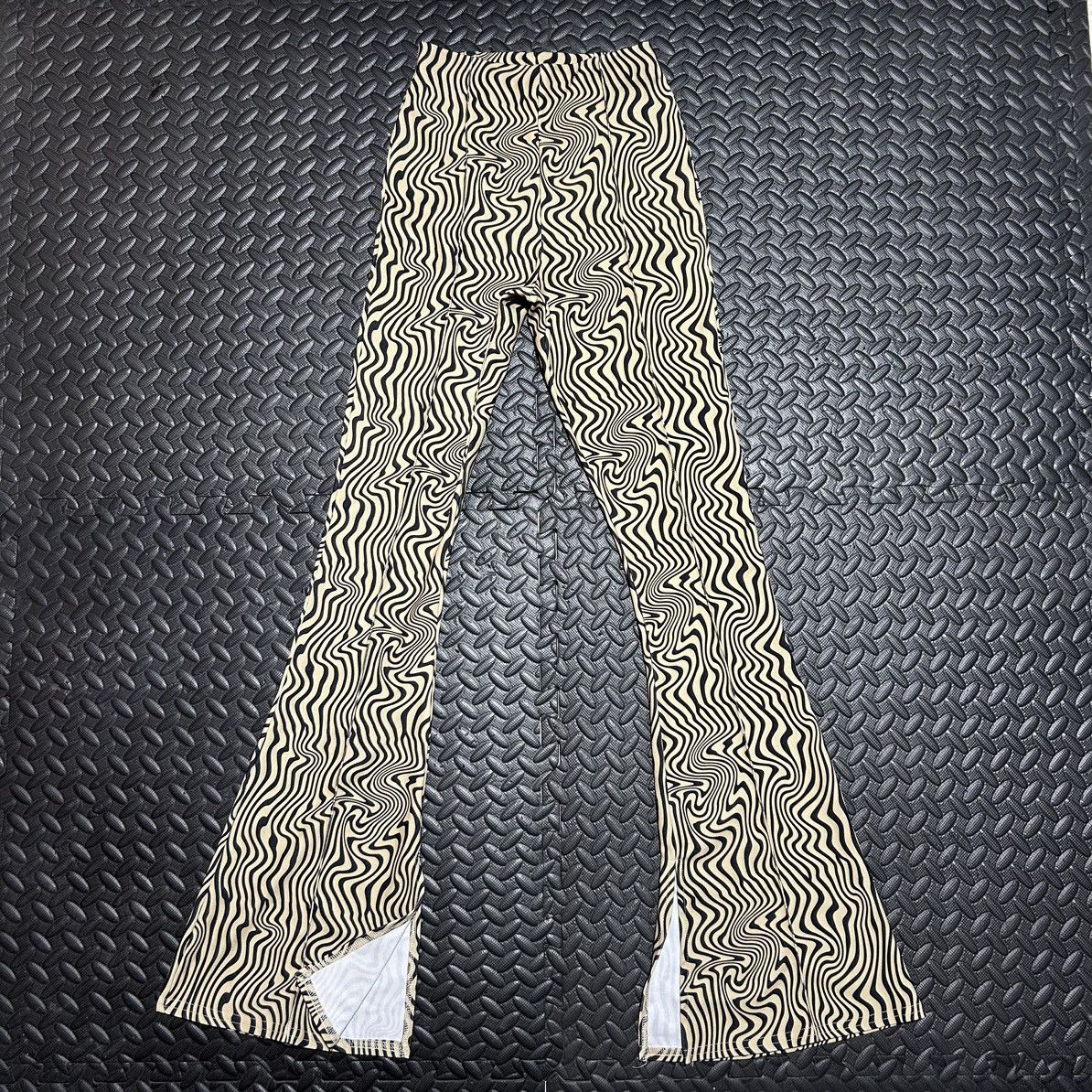 PrettyLittleThing Pretty Little Thing Flare Pants Swirl Wide Leg Slit Size 2 Size 26" / US 2 / IT 38 - 1 Thumbnail