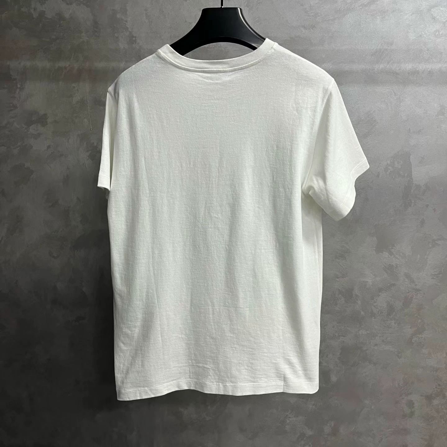 Louis Vuitton louis vuitton white graphic short sleeve t-shirt Size US M / EU 48-50 / 2 - 5 Thumbnail