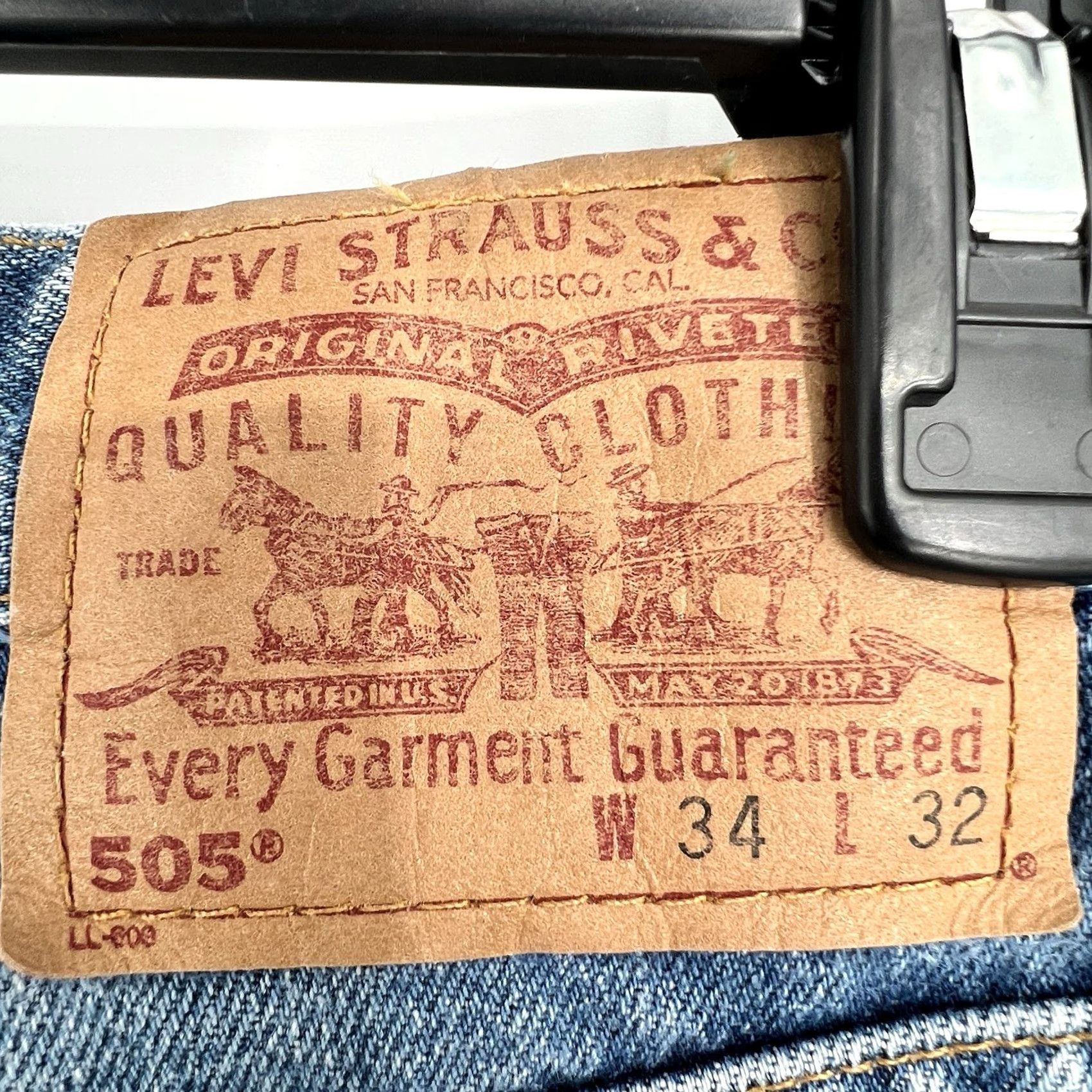 Levi's VINTAGE Levi's 505 Jeans Shirt? (Oops) Size US 34 / EU 50 - 6 Thumbnail