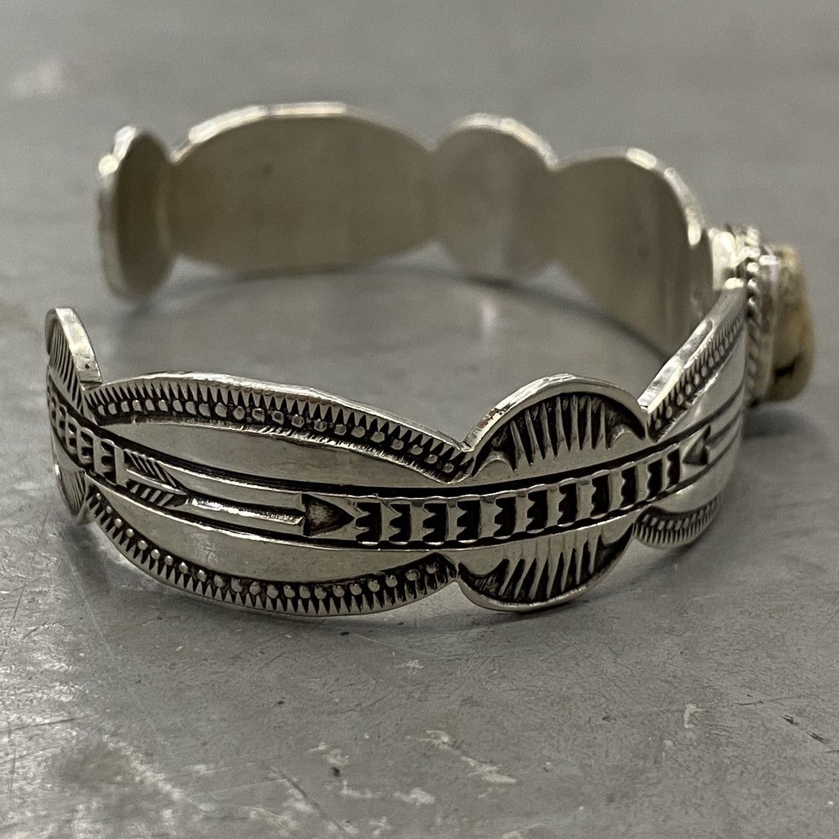 Kapital × Vintage Vtg 70s Navajo Sterling White Buffalo Stamped Cuff RARE Size ONE SIZE - 5 Thumbnail