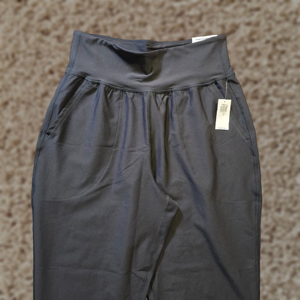 Old Navy Old Navy Pants Women Medium Black Powersoft Jogger Pull On Capsule Athletic Tapered Leg Pockets Size 32" / US 10 / IT 46 - 1 Thumbnail