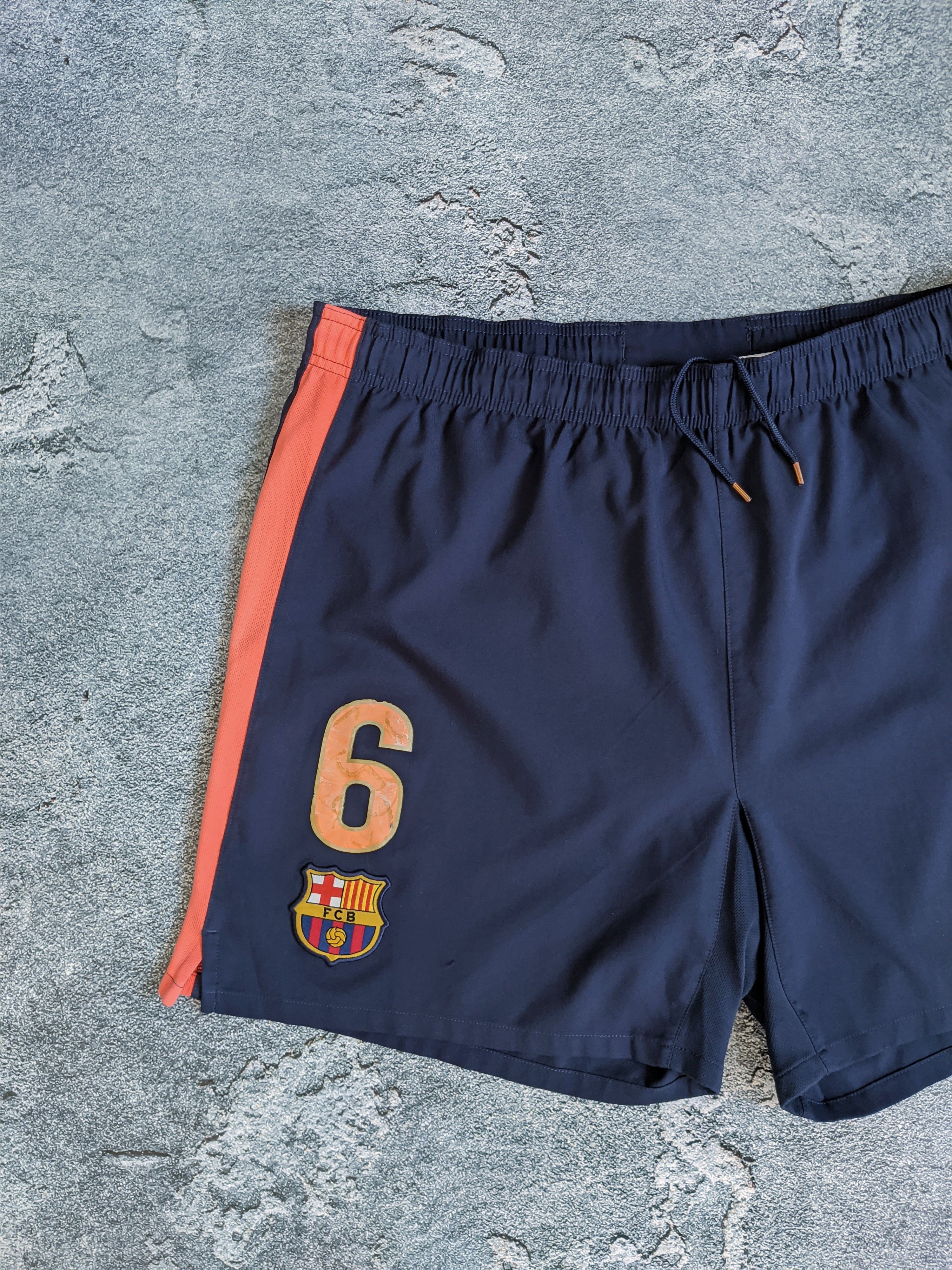 Nike FC Barcelona shorts nike xavi 6 Size US 34 / EU 50 - 2 Thumbnail