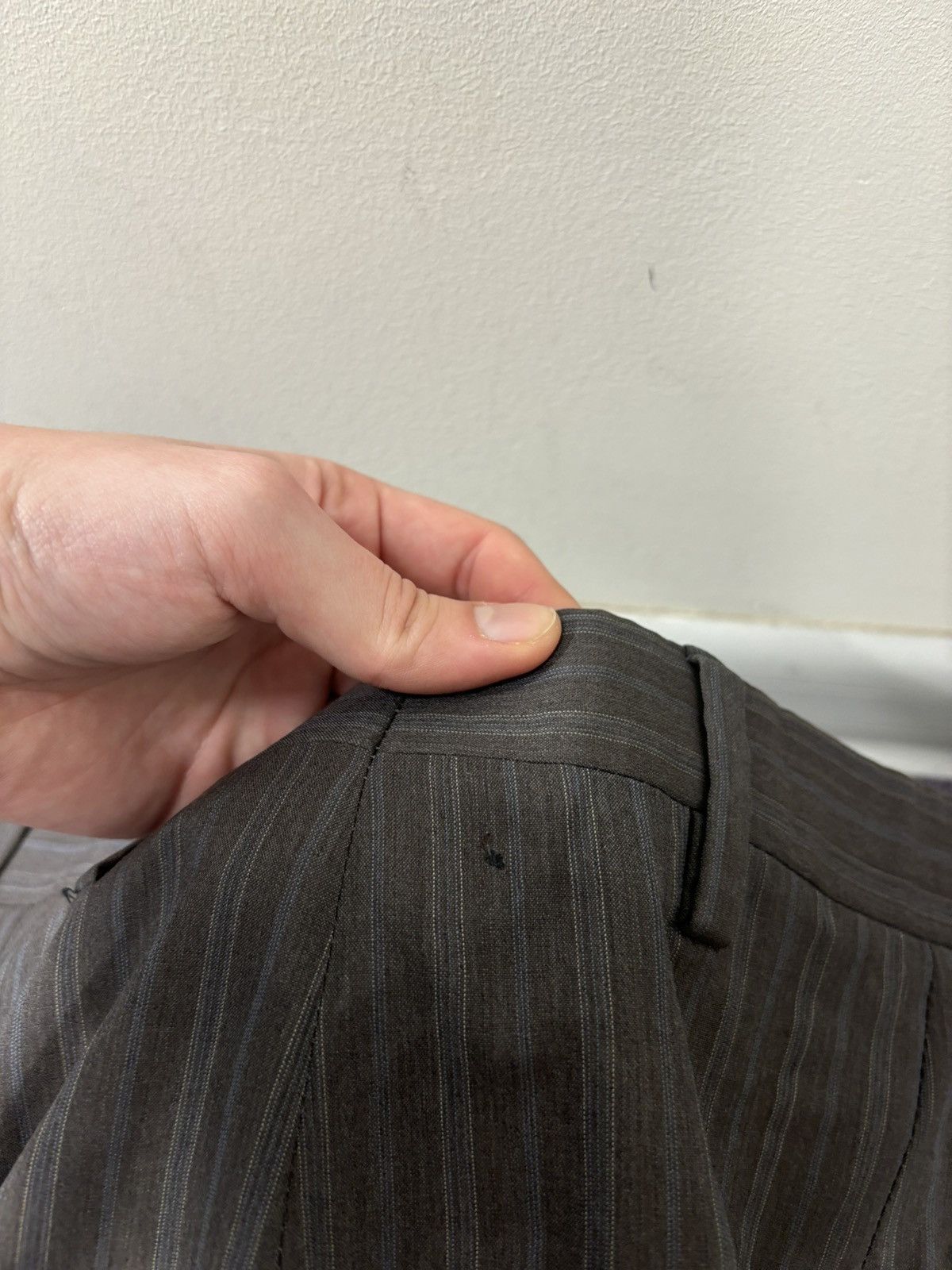 Kiton Kiton Napoli Men’s Pinstripe Light Brown 14 Micron Wool Suit Size 46R - 24 Thumbnail