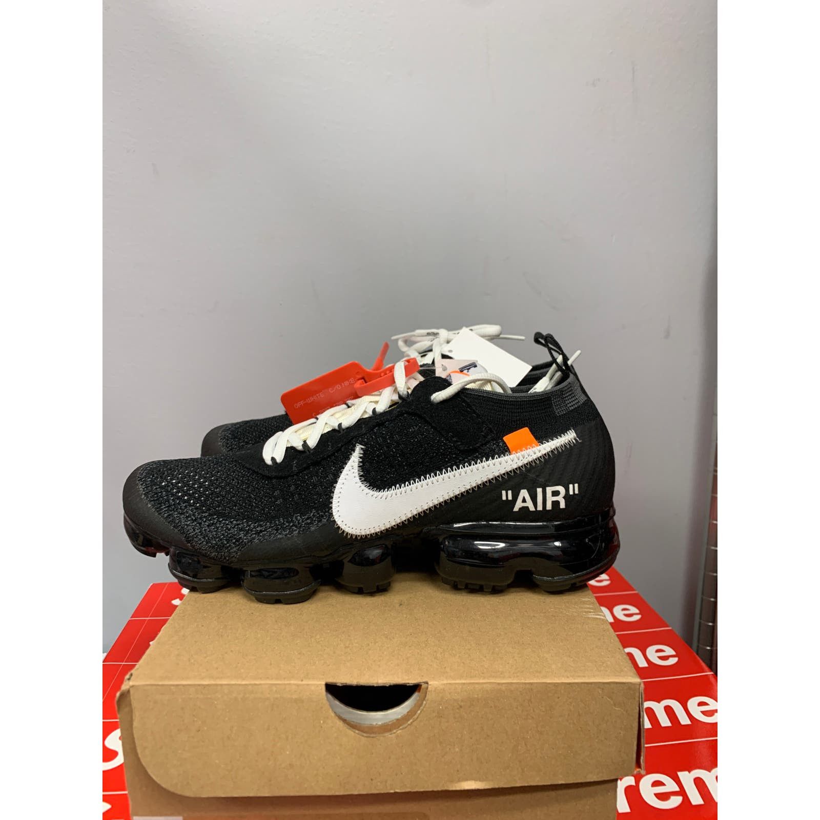 image of Nike Air Vapormax Off-White Size 8 Ships Now Shoes in Black, Men's