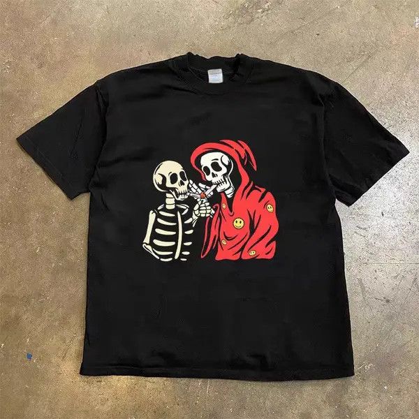 Japanese Brand Hip Hop Skull Man Smoking Print Short Sleeve T-Shirt Size US M / EU 48-50 / 2 - 5 Thumbnail