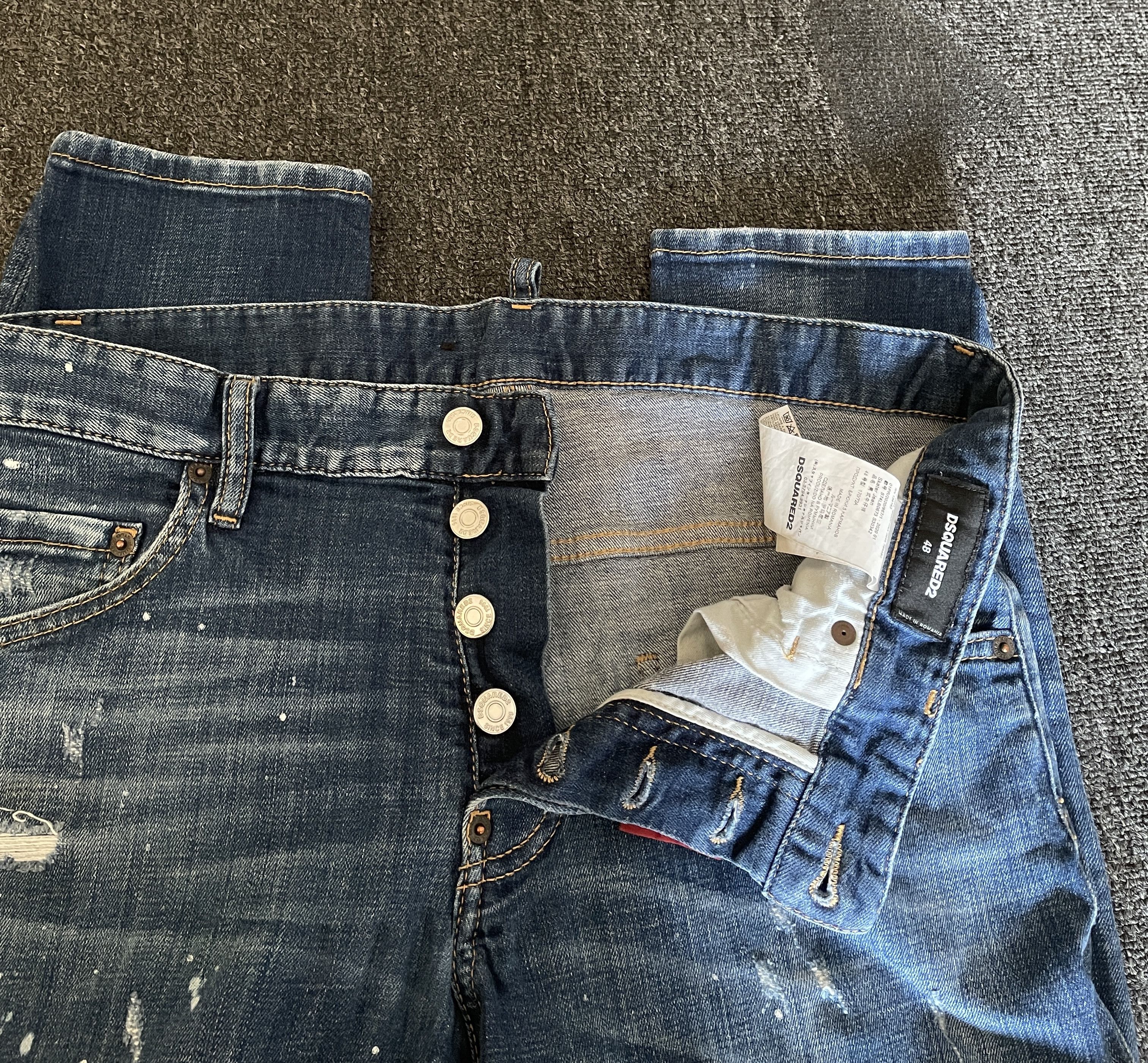 Dsquared2 men's jeans size 48/32