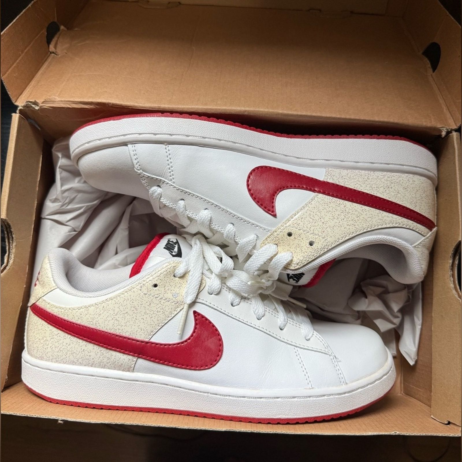Nike 2008 Nike Santa Cruise White Varsity Red Black Size US 8.5 / EU 41-42 - 1 Thumbnail