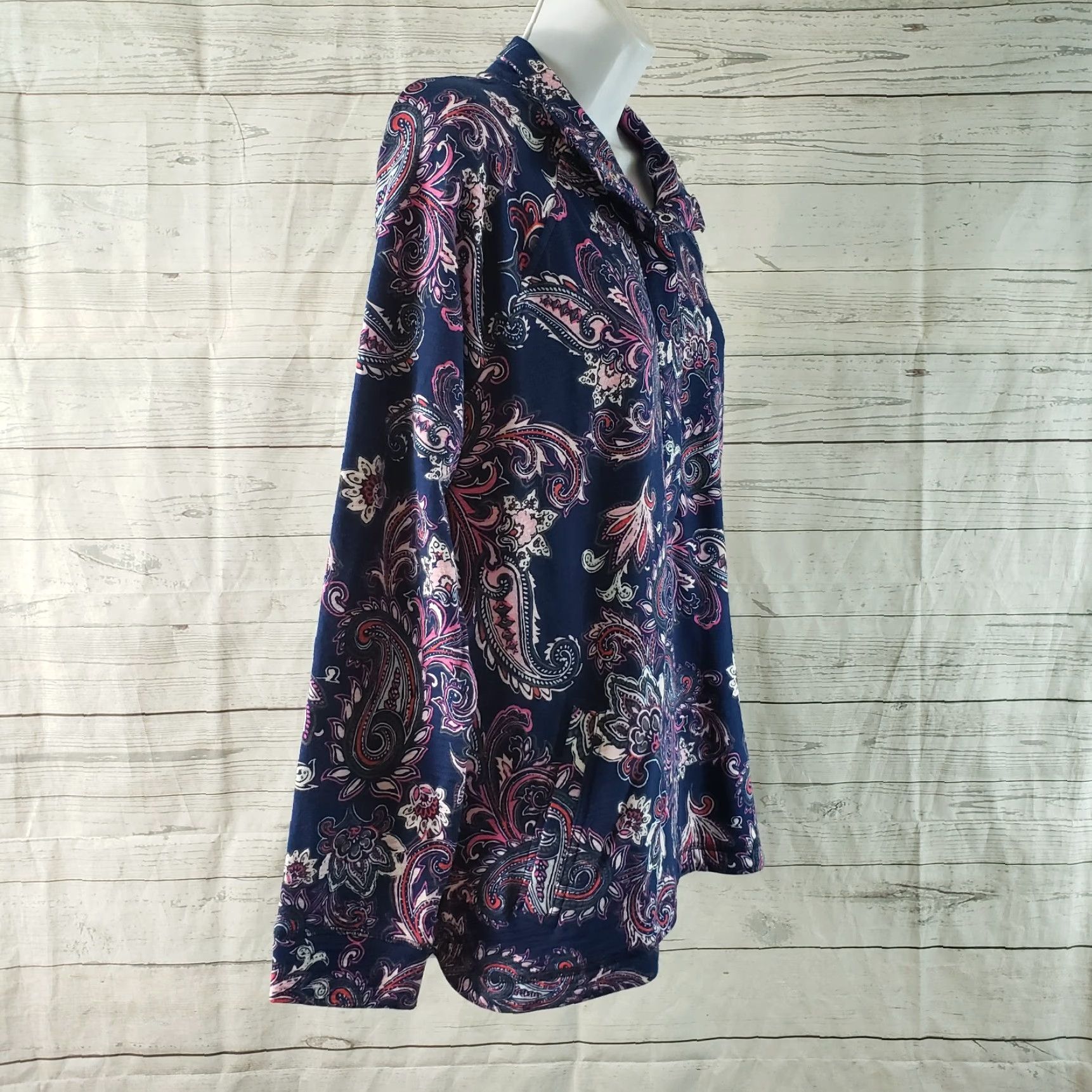 Talbots T by Talbots Pullover Womens M Blue Pink Paisley UPF 50 Cotton Blend Shirt Adult Medium Blues Size M / US 6-8 / IT 42-44 - 3 Thumbnail