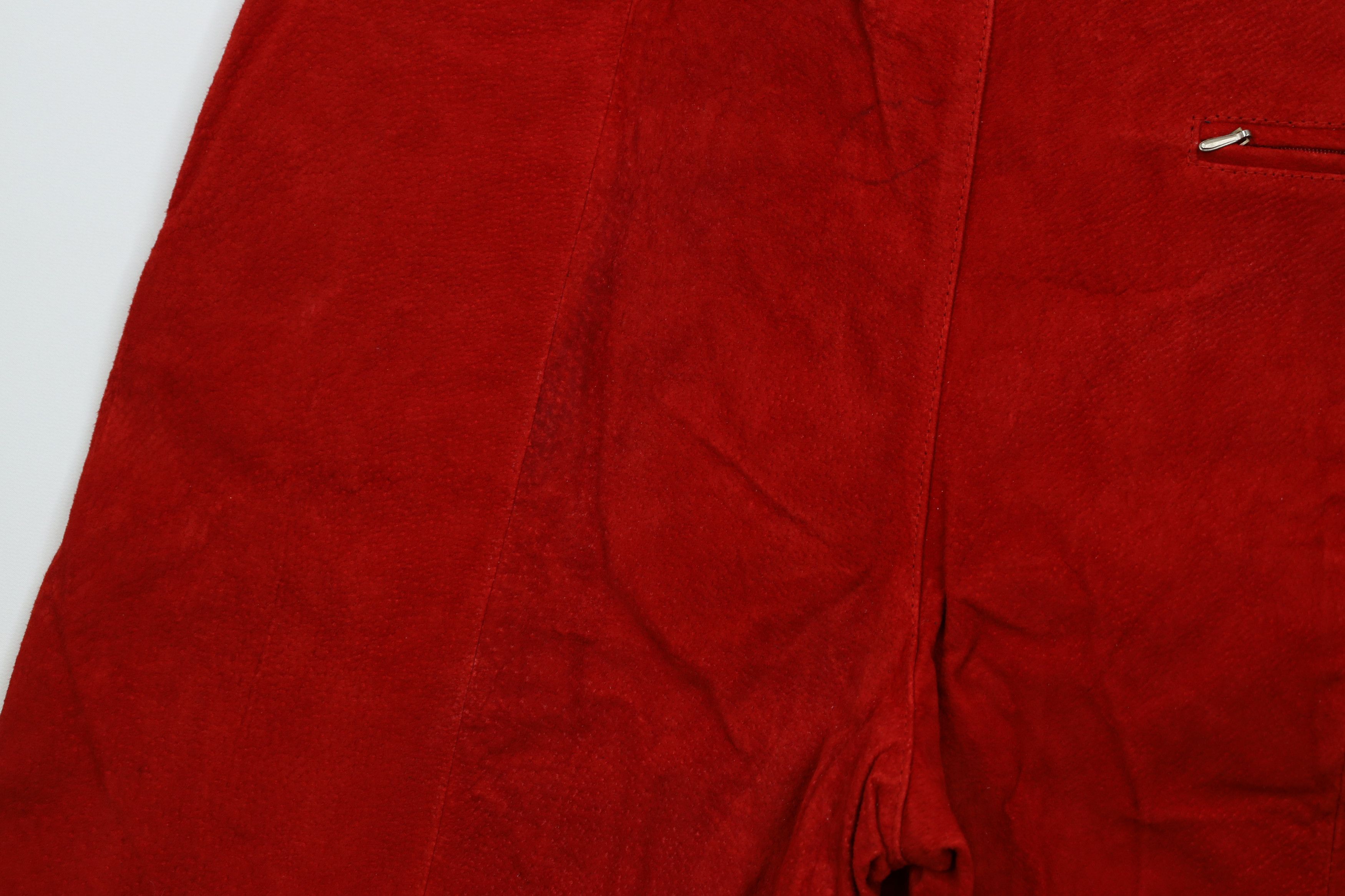 Vintage Vintage 90s Streetwear Pleated Suede Leather Shorts Red Size US 36 / EU 52 - 12 Thumbnail