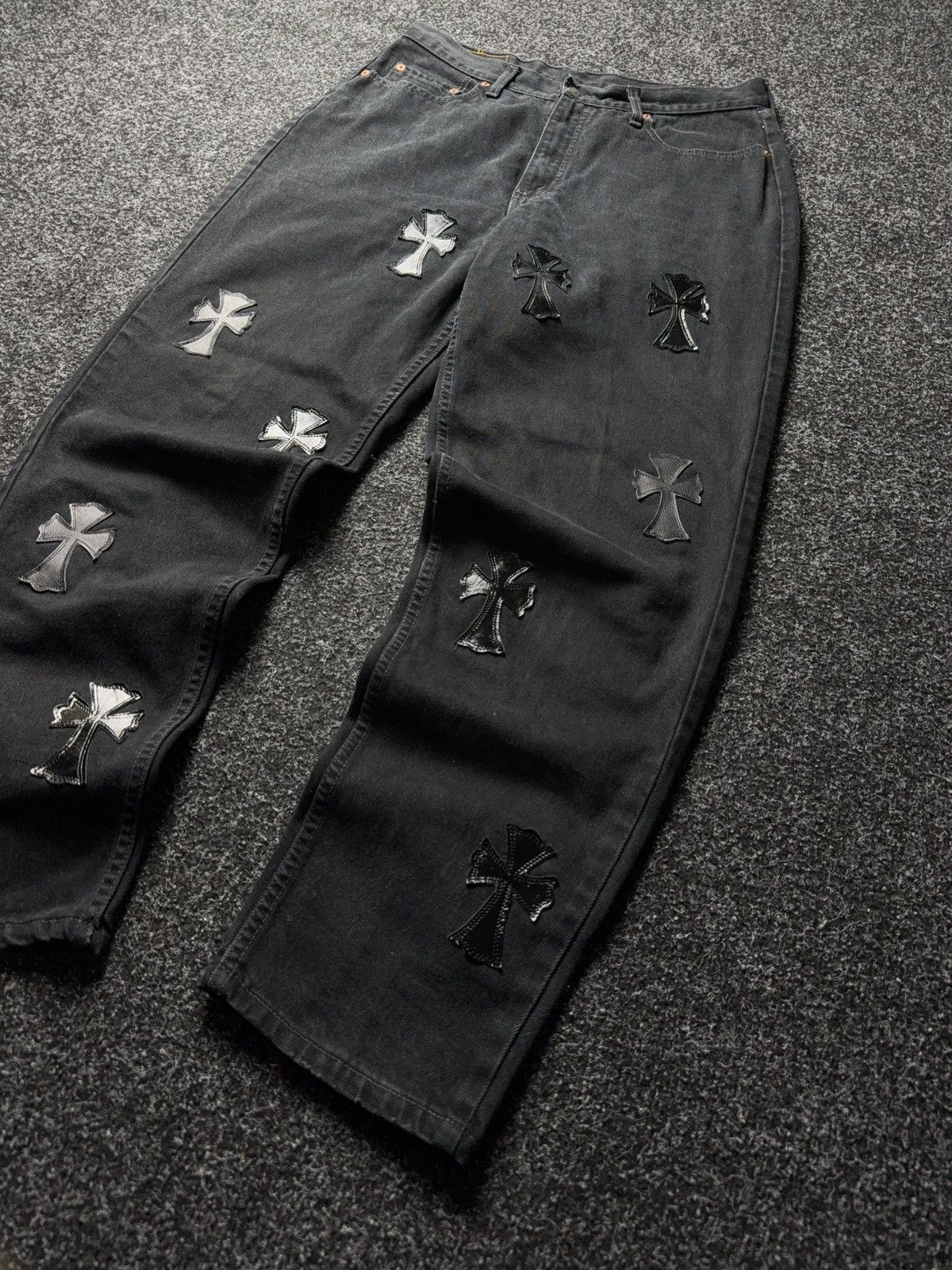 Levi's Vintage Clothing Vintage 90s Archival Levi’s Hearts Style Cross Denim Jeans Size US 33 - 3 Thumbnail