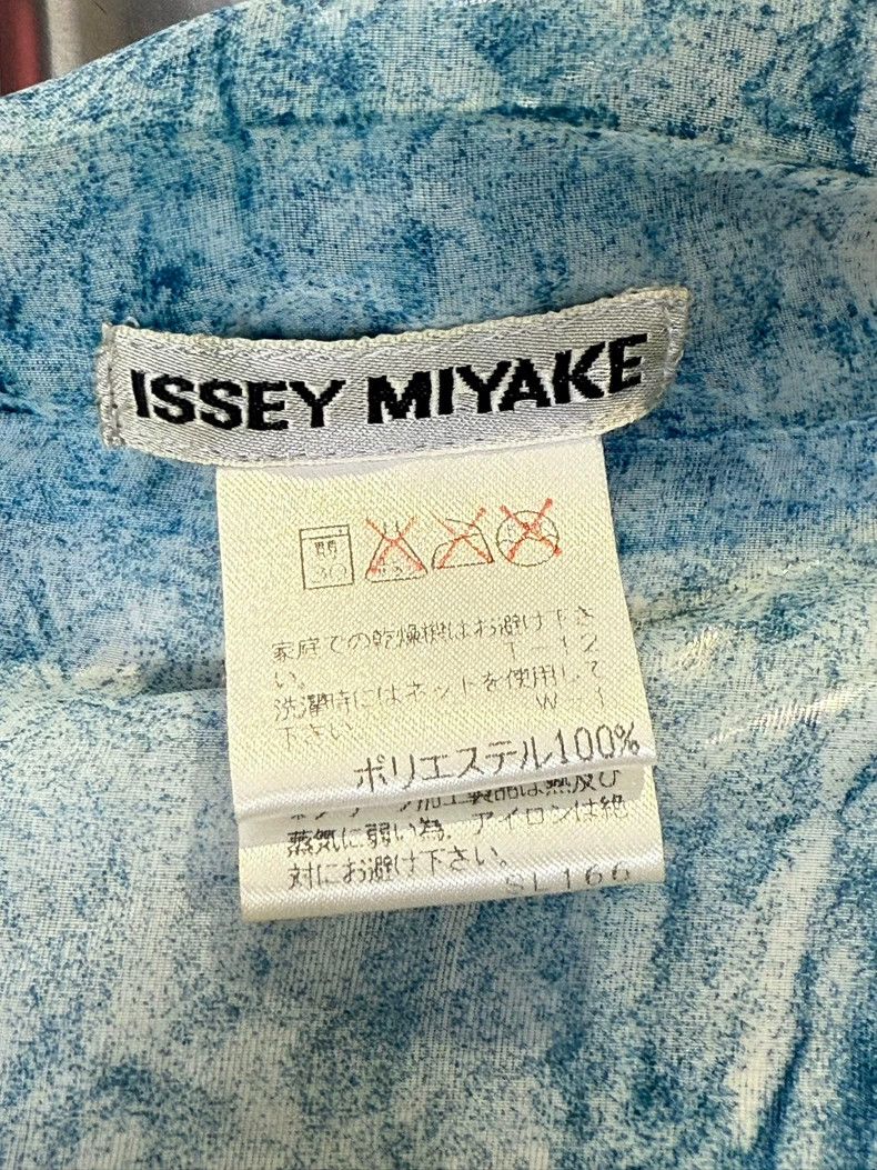 Issey Miyake issey miyake The glacier blue burned the shirt Size M / US 6-8 / IT 42-44 - 9 Thumbnail