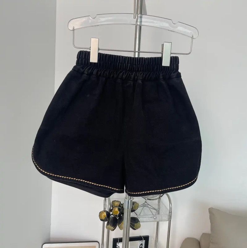 Fendi Fendi Black Cotton Women's Shorts 0089 Size 27" / US 4 / IT 40 - 1 Thumbnail