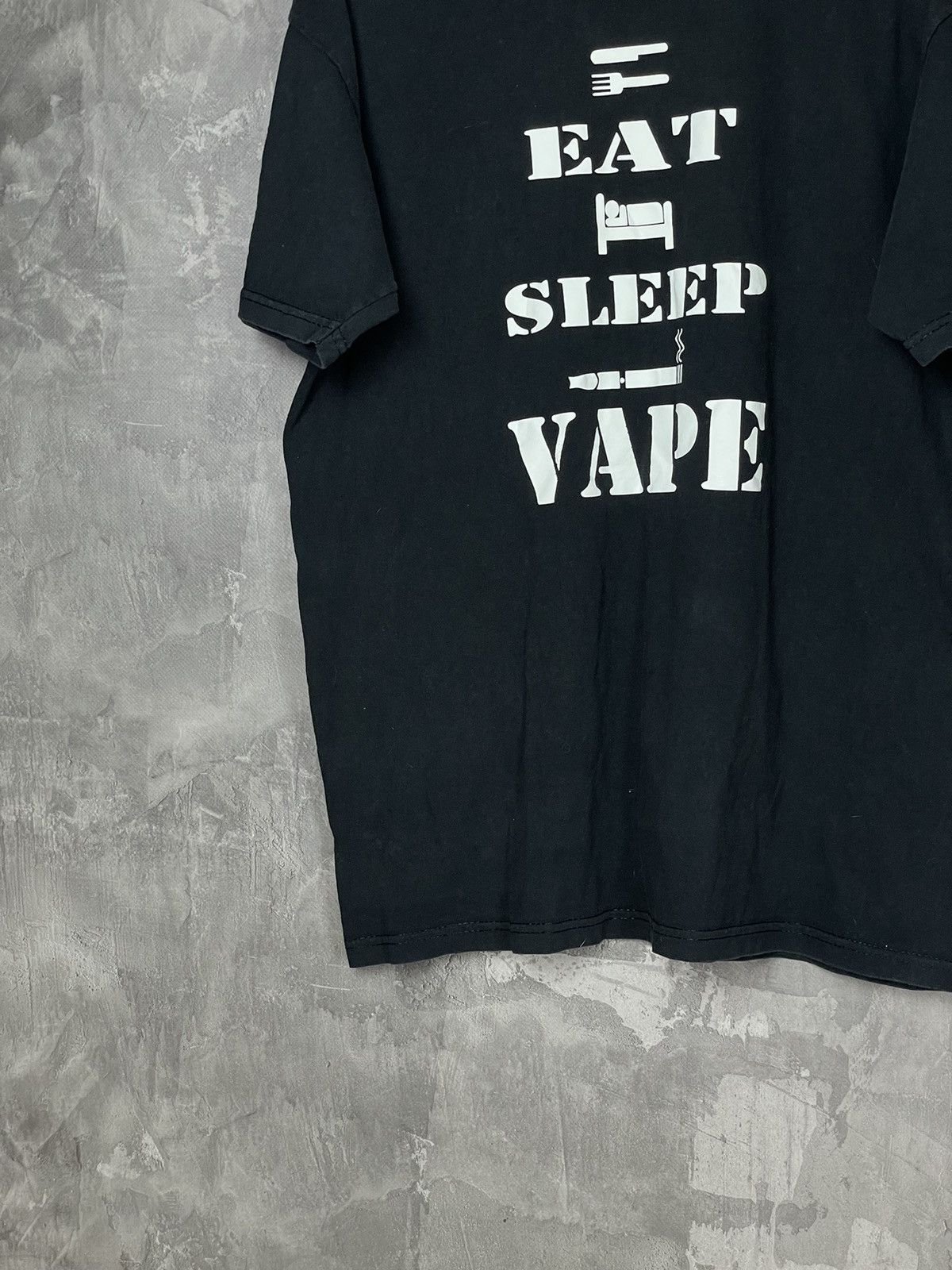 Vintage Vintage Eat Sleep Vape 90s Humor Funny Joke T shirt Size US M / EU 48-50 / 2 - 5 Thumbnail