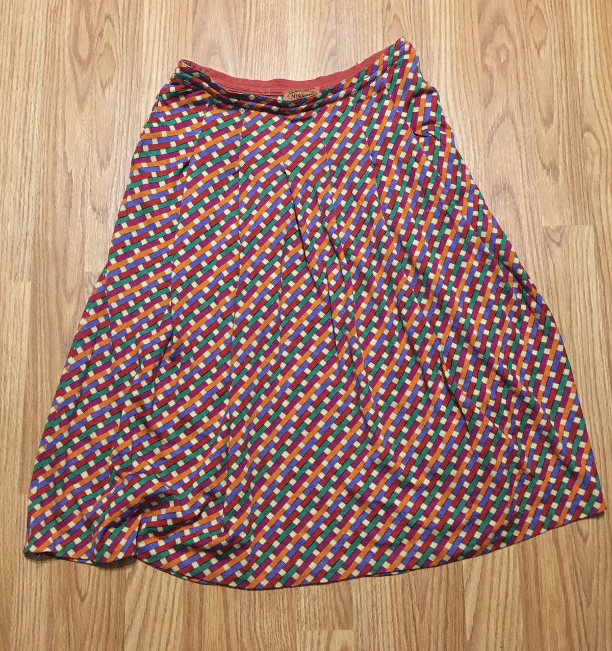 Missoni × Vintage MISSONI Vintage 1970s Wool Rare 2 Pieces Skirt Suit Sz M Size 28" / US 6 / IT 42 - 9 Thumbnail