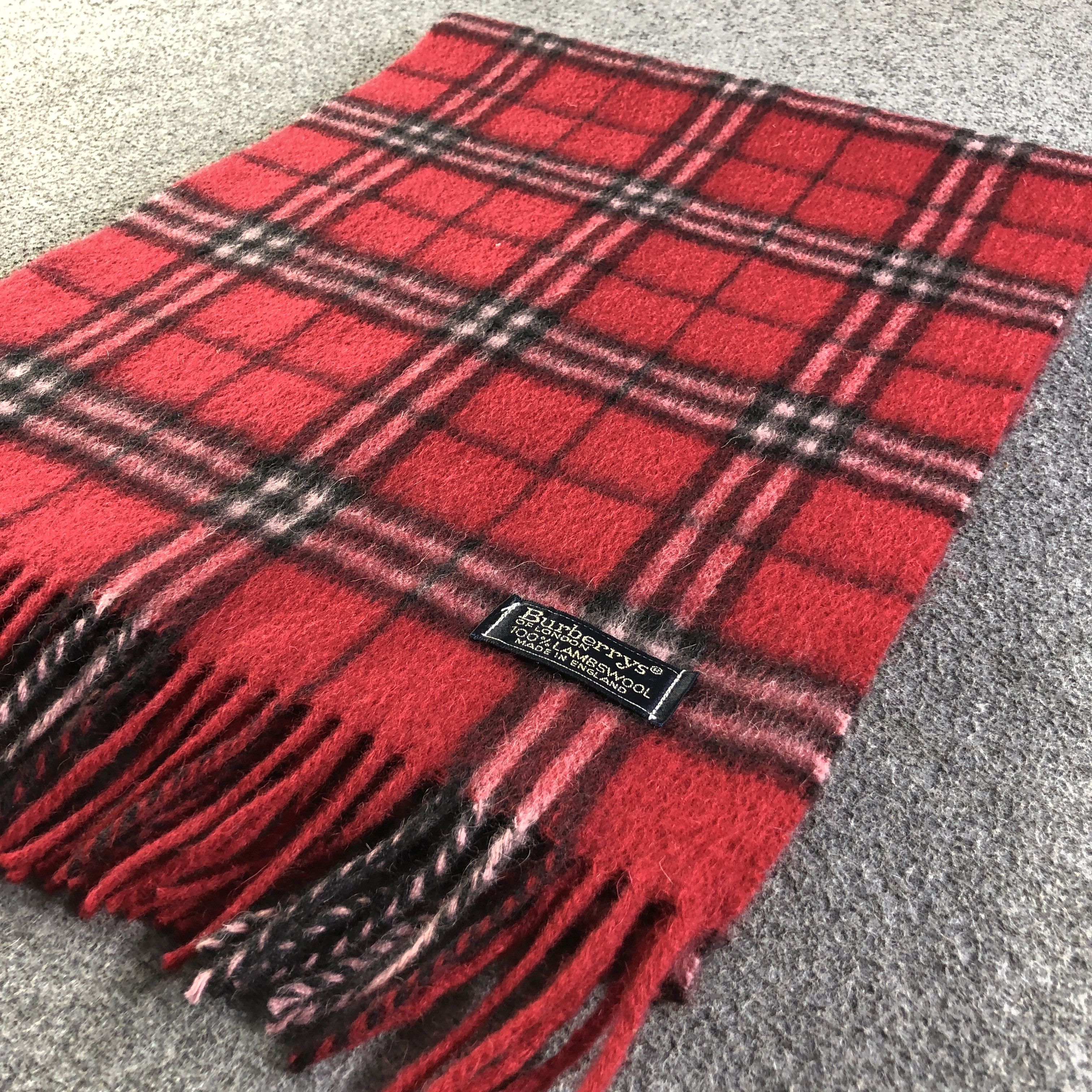 Burberry Burberrys Nova Check Wool Scarf Muffler Neckwear V2701 Size ONE SIZE - 4 Thumbnail