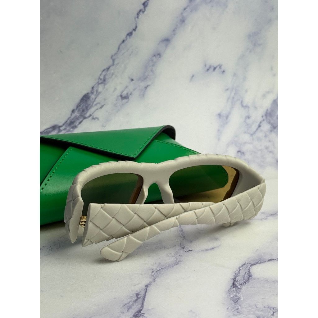 Bottega Veneta NEW Bottega Veneta BV1303S Ivory Braided Sunglasses $561 Size ONE SIZE - 3 Thumbnail