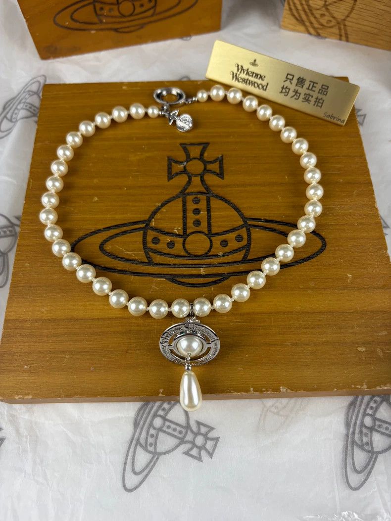Vivienne Westwood Vivienne Westwood Flying saucer pearl necklace Size ONE SIZE - 2 Thumbnail
