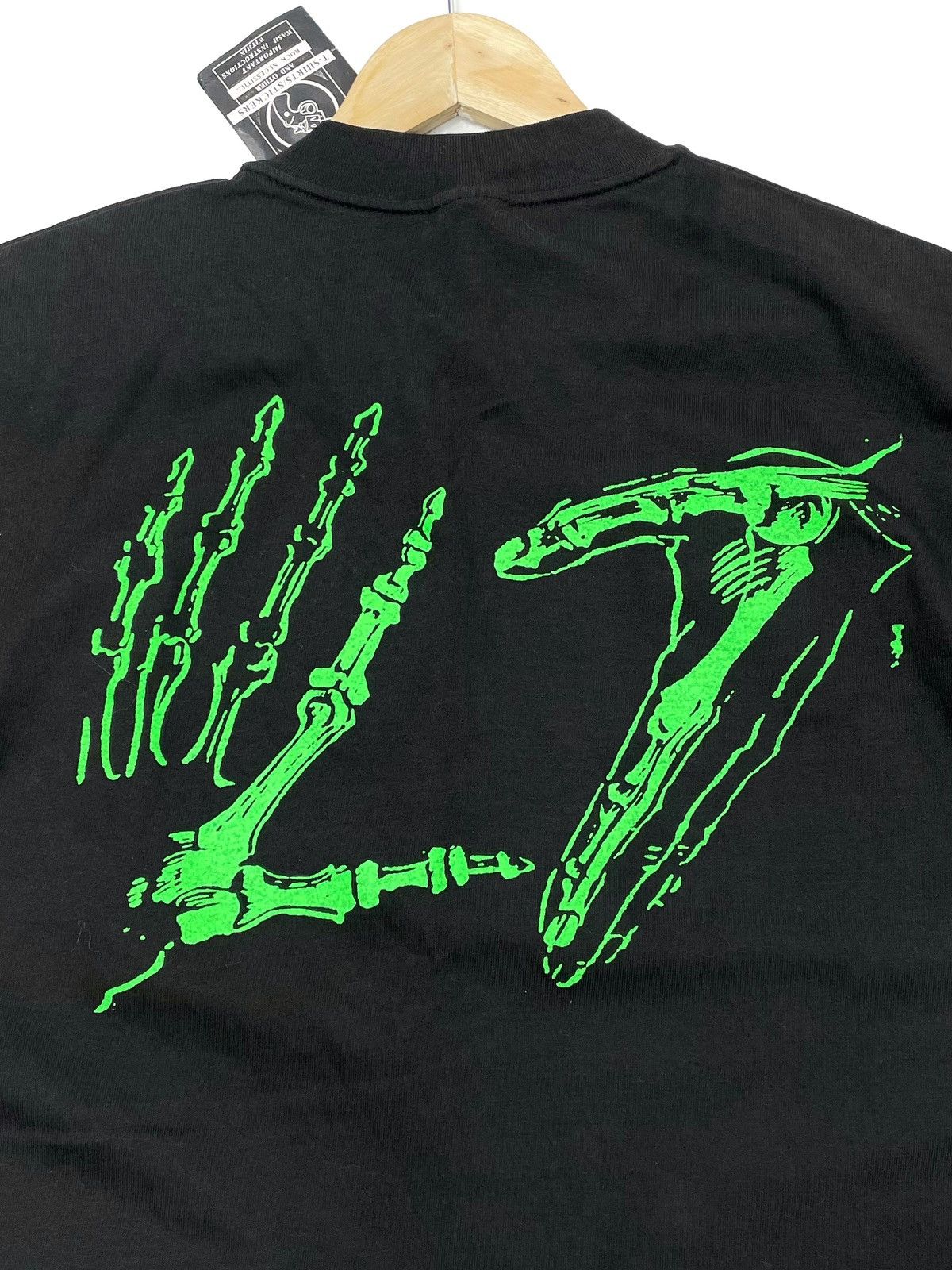 Vintage Vintage L7 “Smell The Magic” T-Shirt – 1990s USA – Size L Size US L / EU 52-54 / 3 - 11 Thumbnail