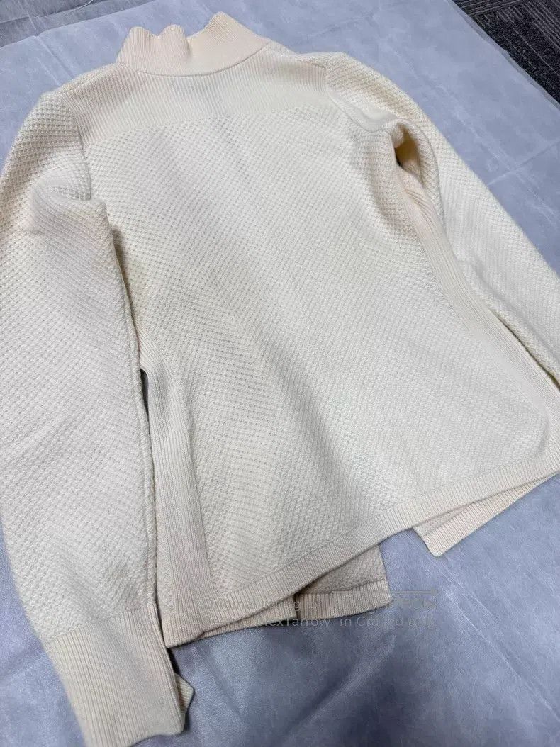 Loro Piana Loro Piana Lambswool jacket Size XS / US 0-2 / IT 36-38 - 2 Thumbnail
