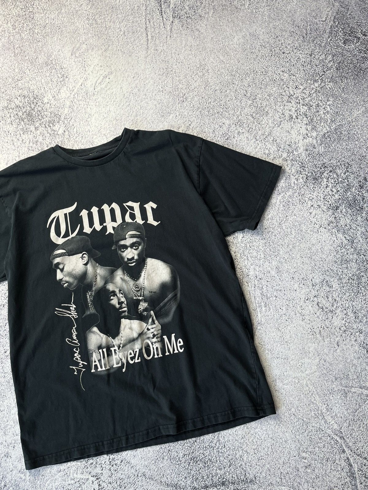 Band Tees Rare Vintage 2Pac T-Shirt Size M Size US M / EU 48-50 / 2 - 4 Thumbnail