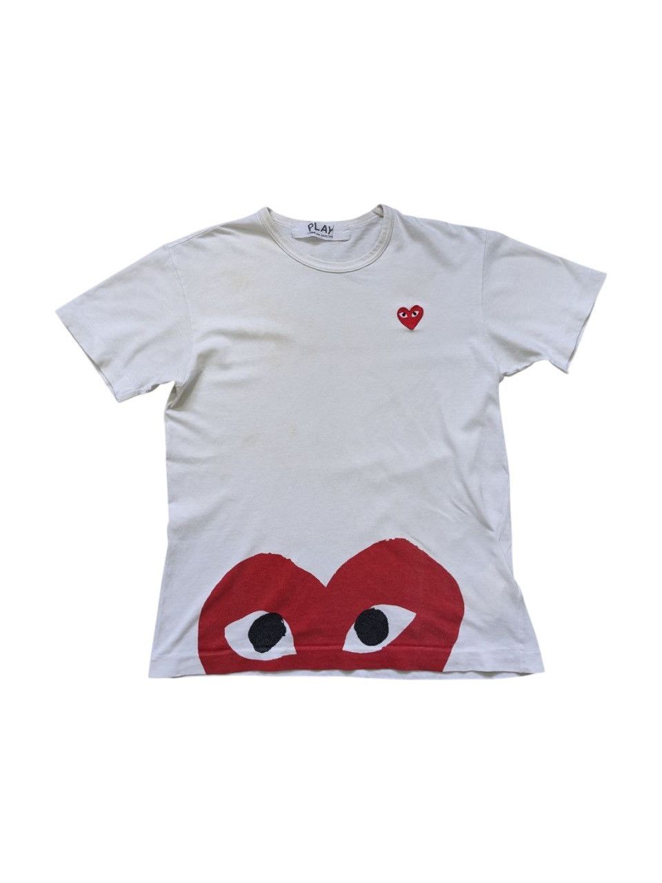 COMME des GARÇONS PLAY Peek A Boo Heart Tee