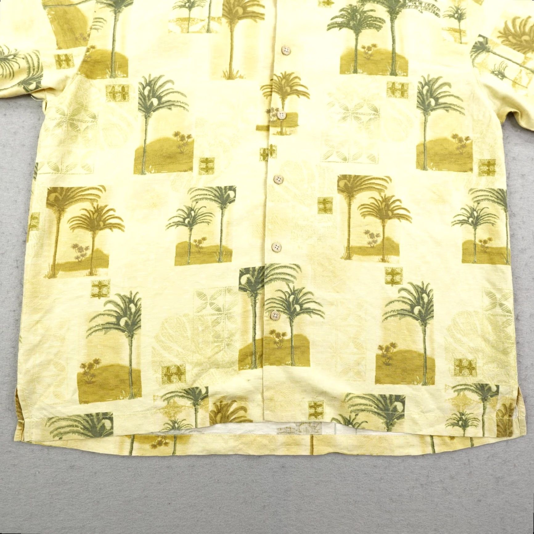 Tommy Bahama VINTAGE Tommy Bahama Shirt Mens XL Short Sleeve Button-Up Silk Yellow Palm Trees Beach Hawaiian 60s 70s Mens All-Over Print Size US XL / EU 56 / 4 - 4 Thumbnail