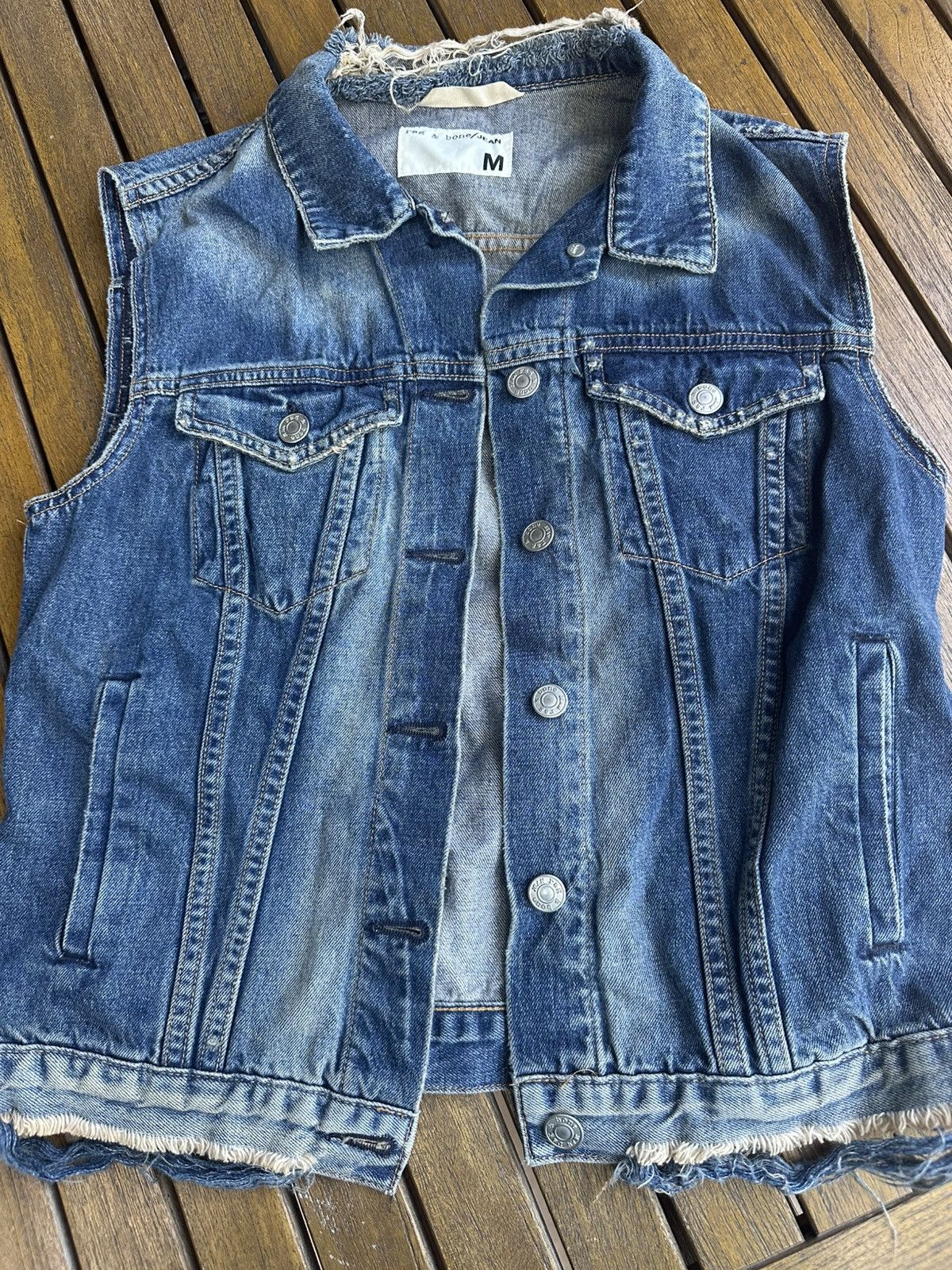 Rag & Bone Rag & Bone/JEAN “El Capitan” Distressed Denim Vest – Size M Size M / US 6-8 / IT 42-44 - 1 Thumbnail