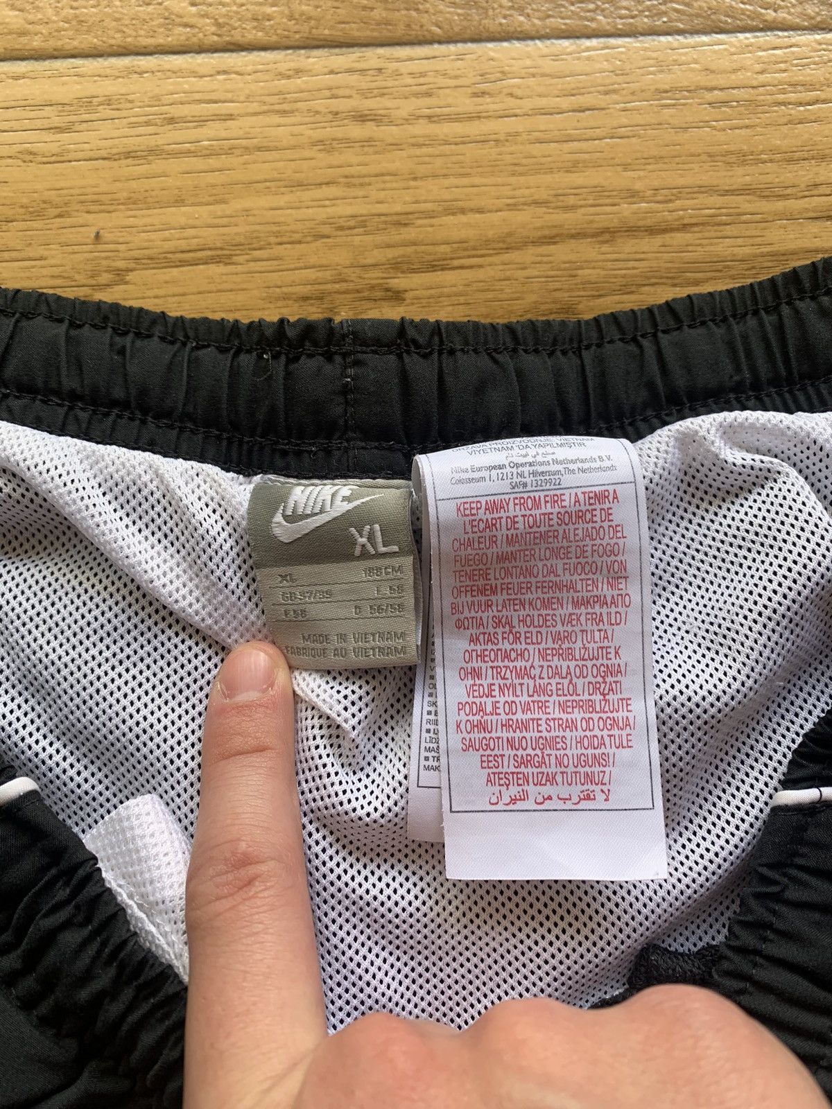 Nike × Vintage Nike Vintage Shorts Y2k Style Size US 36 / EU 52 - 4 Thumbnail