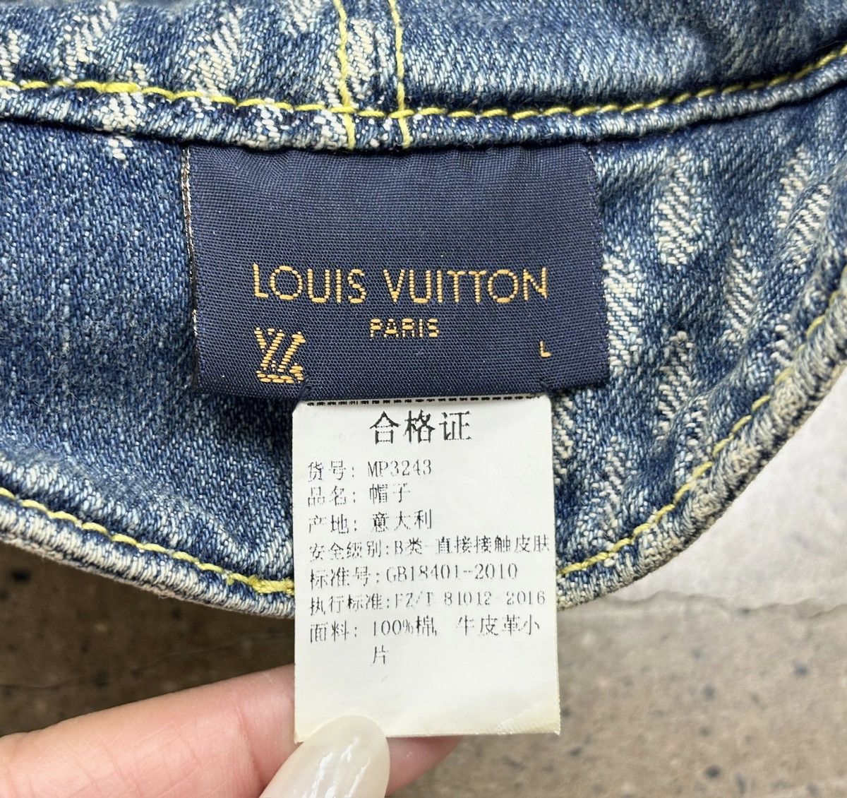 Louis Vuitton Louis Vuitton LV x Nigo Denim Patchwork bucket hat Size ONE SIZE - 9 Thumbnail