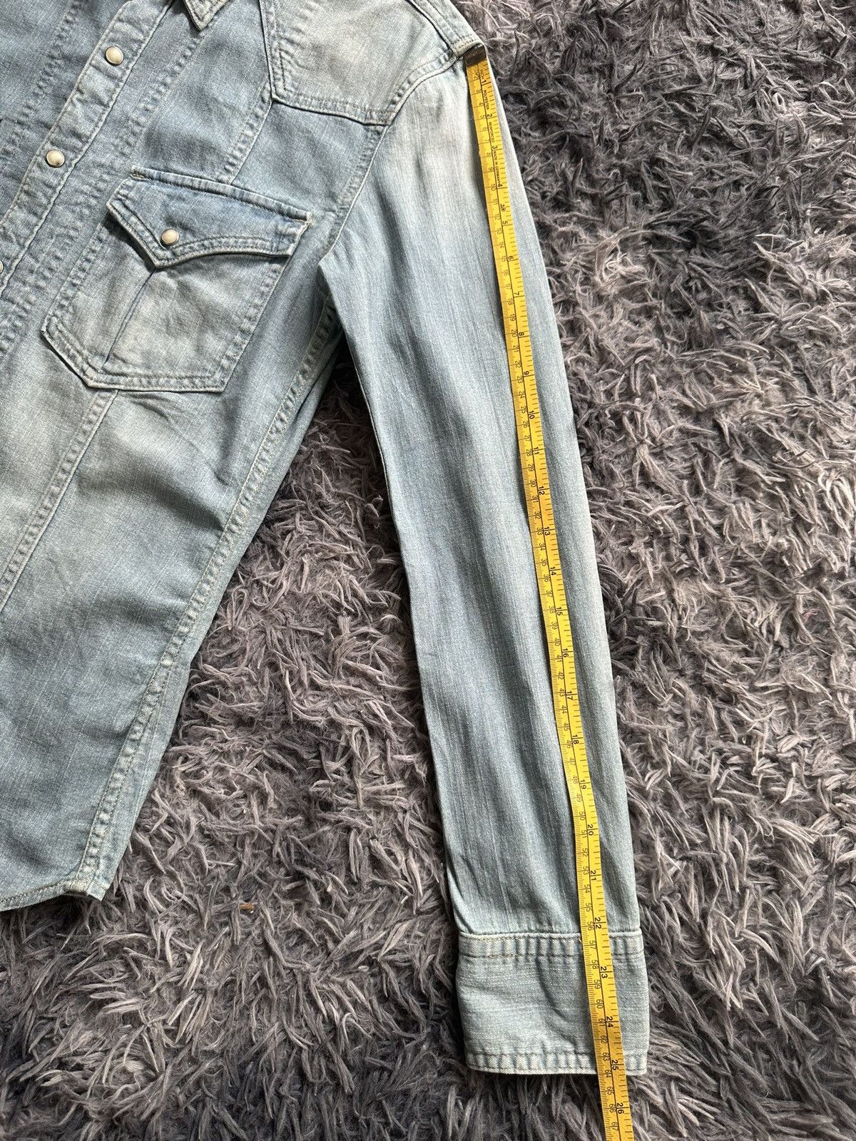 5351 POUR LES HOMMES Early 00’s 5351 stonewash denim shirt hediboy Size US M / EU 48-50 / 2 - 16 Thumbnail